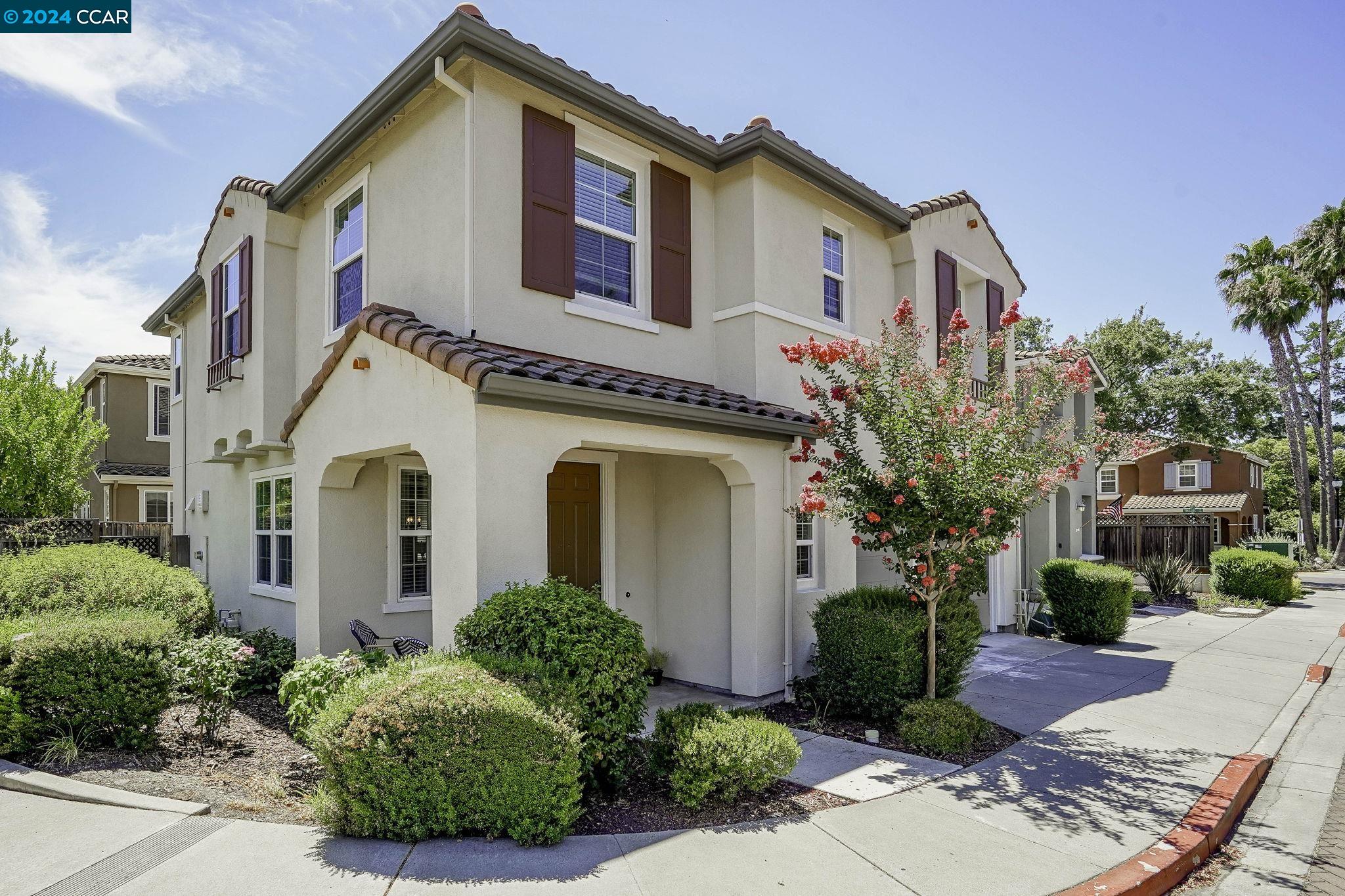 Detail Gallery Image 1 of 1 For 2852 Systron Dr, Concord,  CA 94518 - 4 Beds | 2/1 Baths