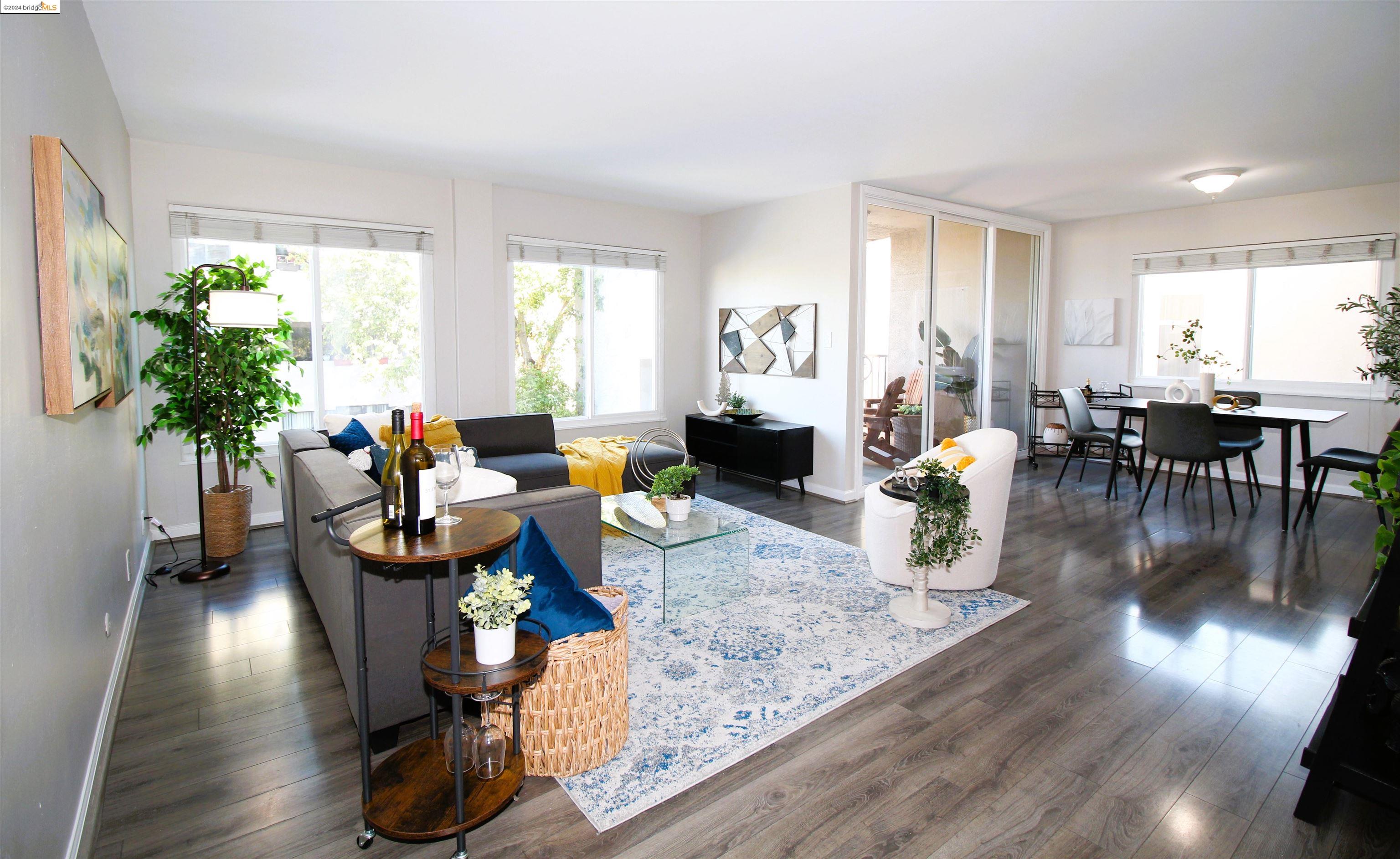 Detail Gallery Image 1 of 1 For 330 Vernon St #306,  Oakland,  CA 94610 - 2 Beds | 2 Baths