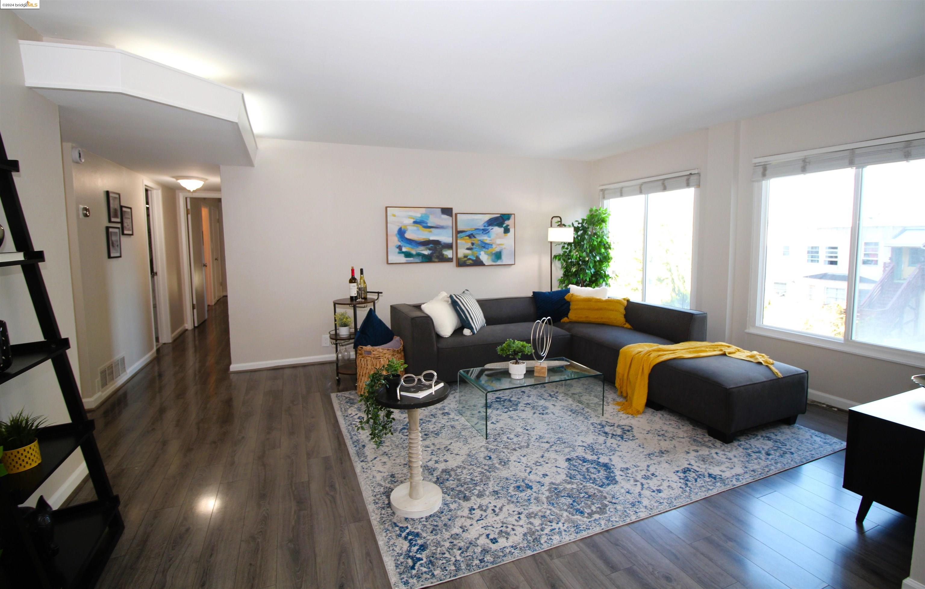 Photo #3: 41068543 Listing 
