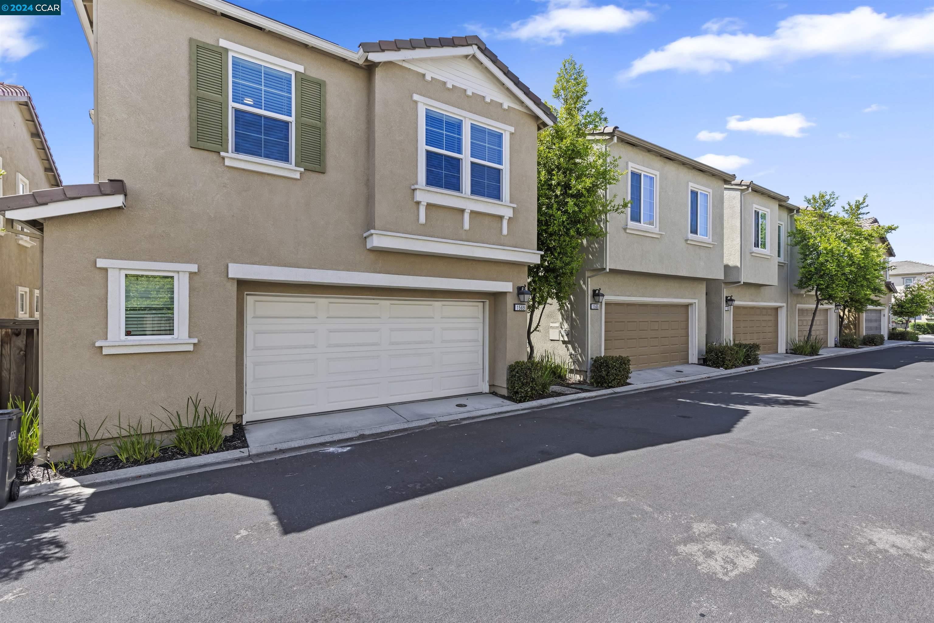Detail Gallery Image 1 of 1 For 1569 Glenn St, Hayward,  CA 94545-2569 - 3 Beds | 2/1 Baths
