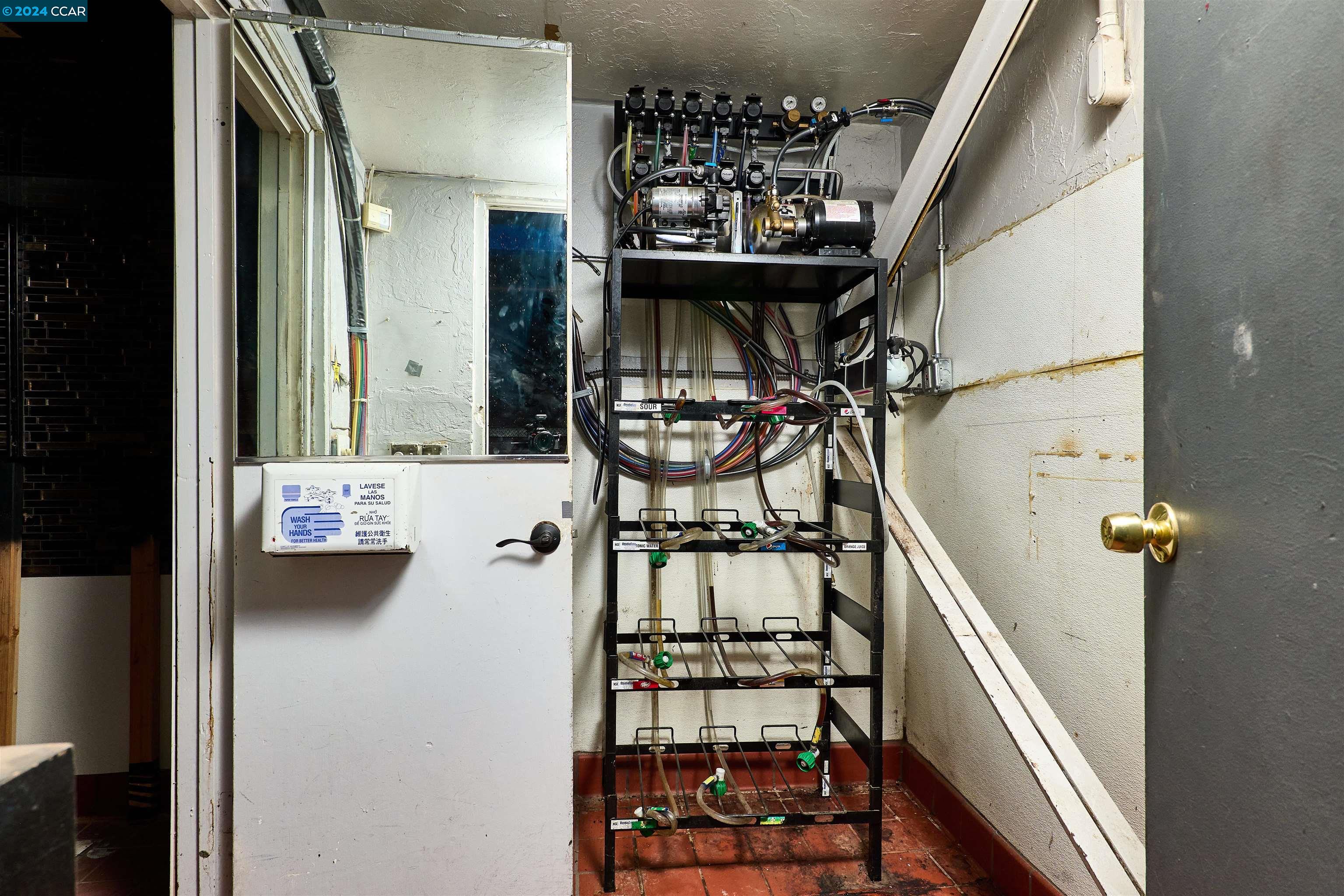 Detail Gallery Image 22 of 60 For 910 2nd St, Sacramento,  CA 95814 - – Beds | – Baths