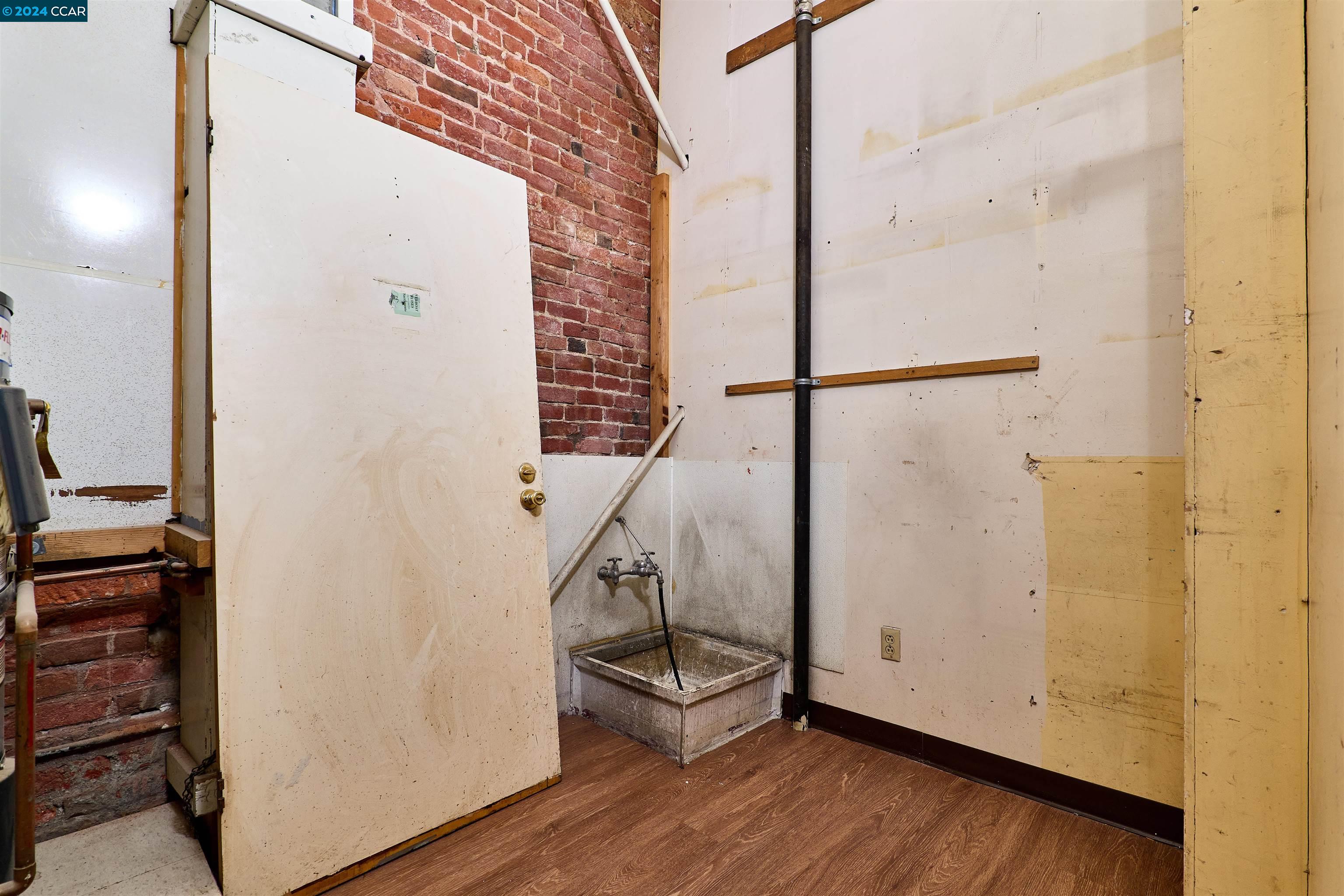 Detail Gallery Image 28 of 60 For 910 2nd St, Sacramento,  CA 95814 - – Beds | – Baths