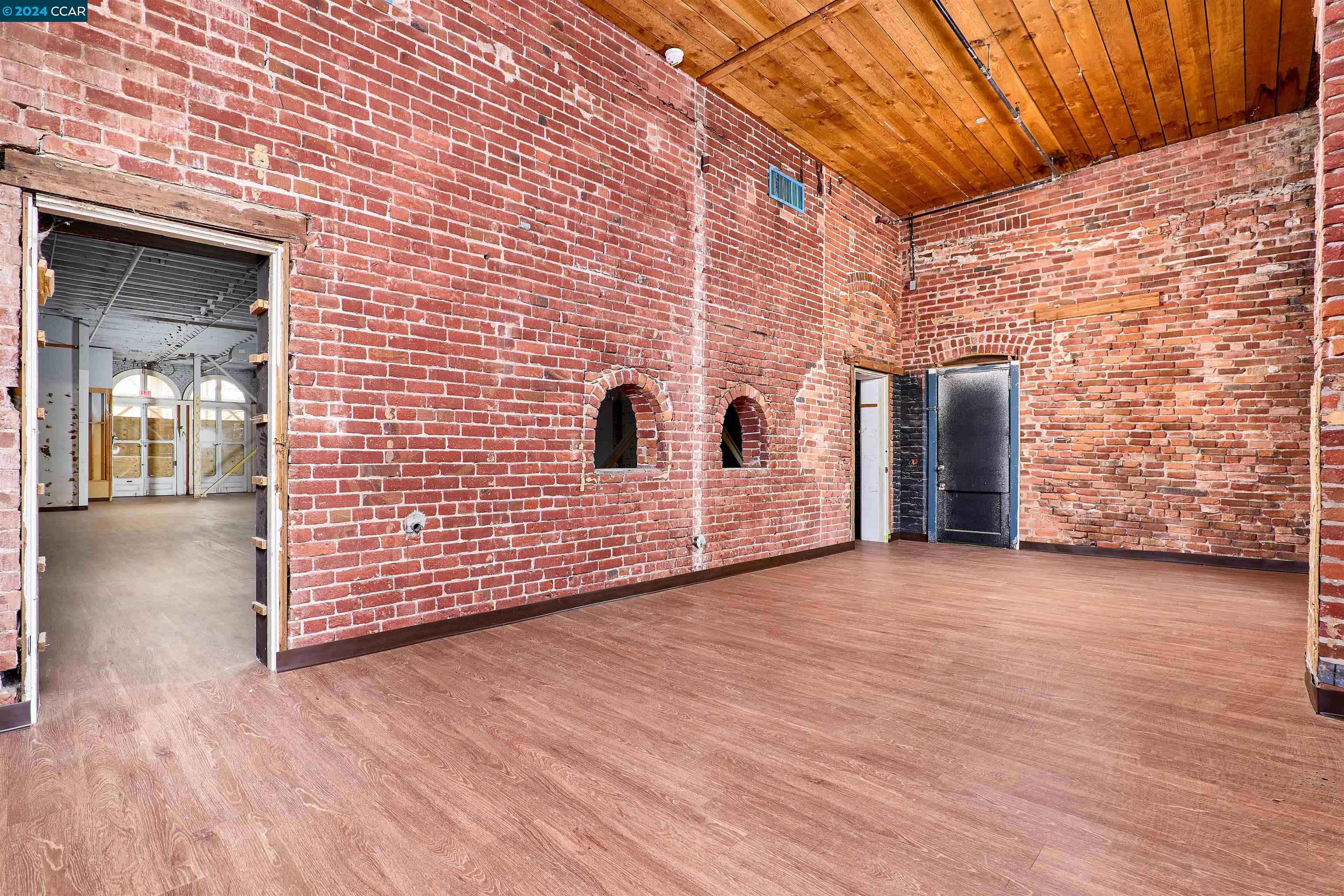 Detail Gallery Image 30 of 60 For 910 2nd St, Sacramento,  CA 95814 - – Beds | – Baths