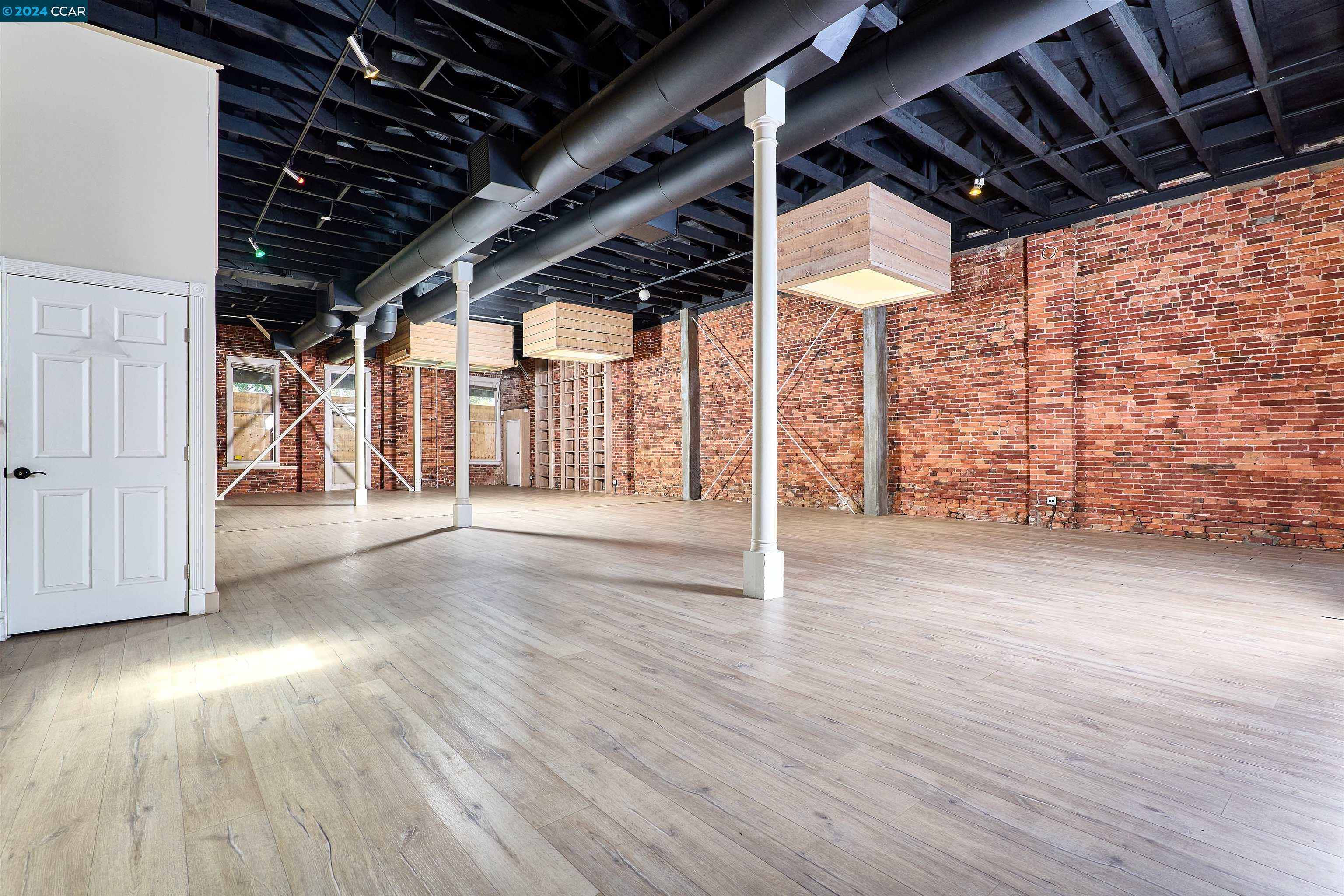 Detail Gallery Image 42 of 60 For 910 2nd St, Sacramento,  CA 95814 - – Beds | – Baths