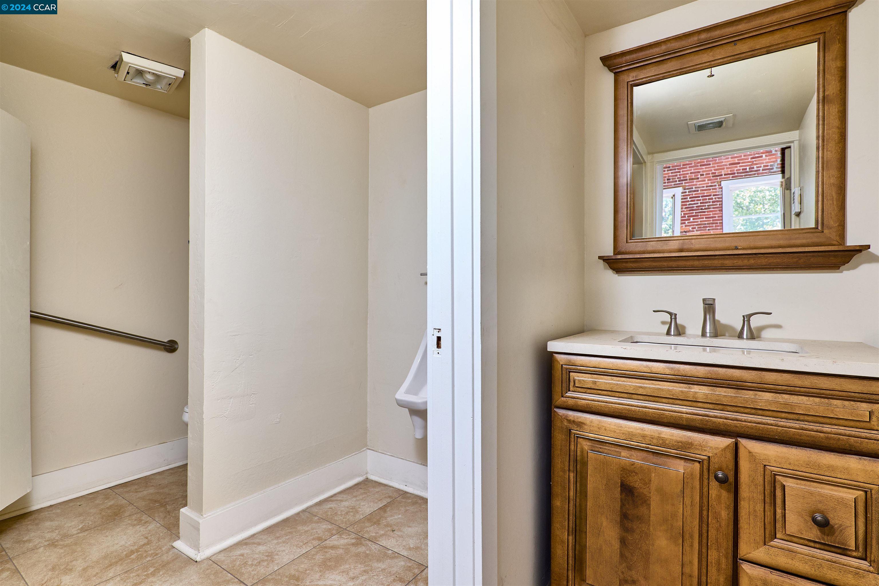 Detail Gallery Image 48 of 60 For 910 2nd St, Sacramento,  CA 95814 - – Beds | – Baths