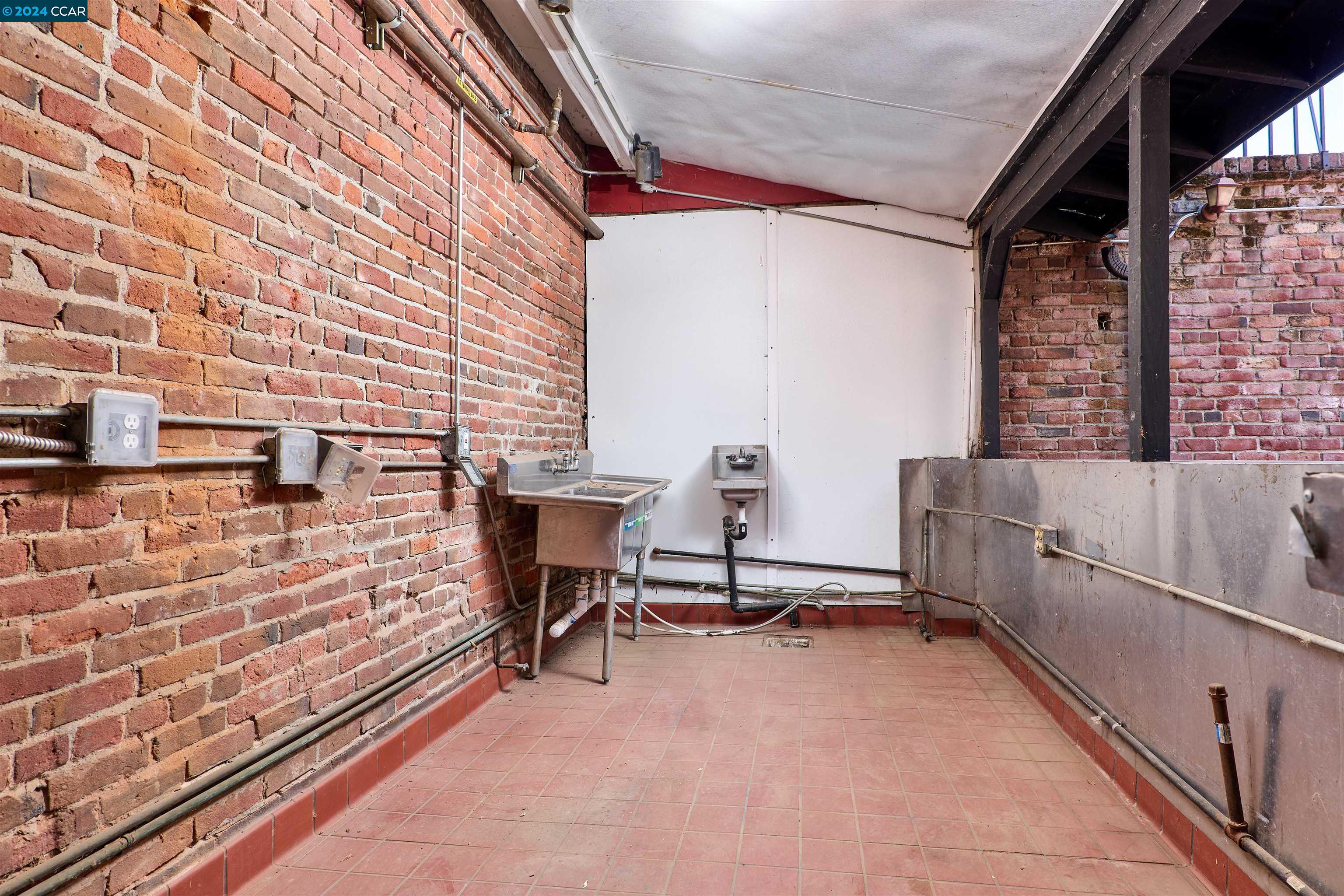 Detail Gallery Image 49 of 60 For 910 2nd St, Sacramento,  CA 95814 - – Beds | – Baths