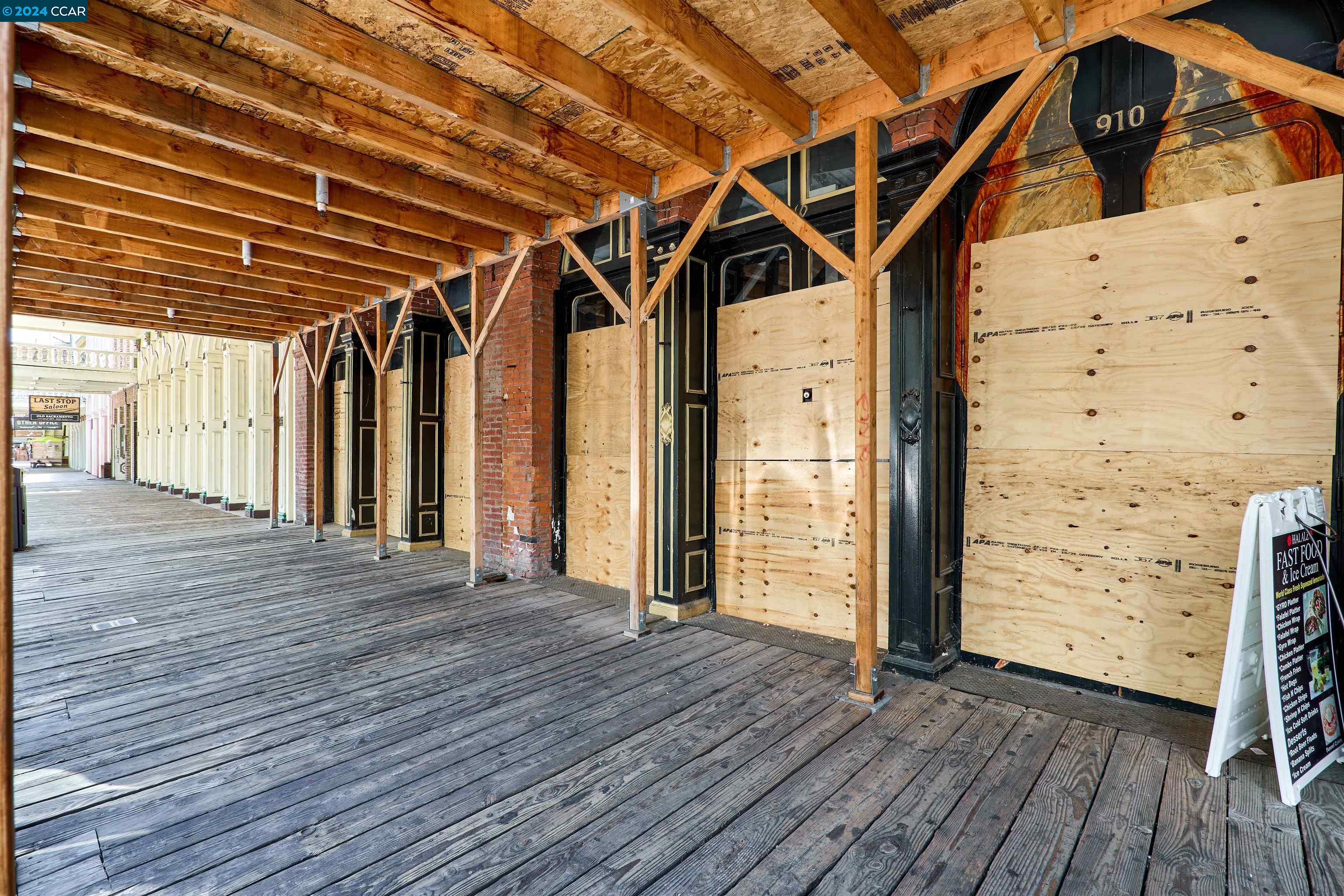 Detail Gallery Image 50 of 60 For 910 2nd St, Sacramento,  CA 95814 - – Beds | – Baths