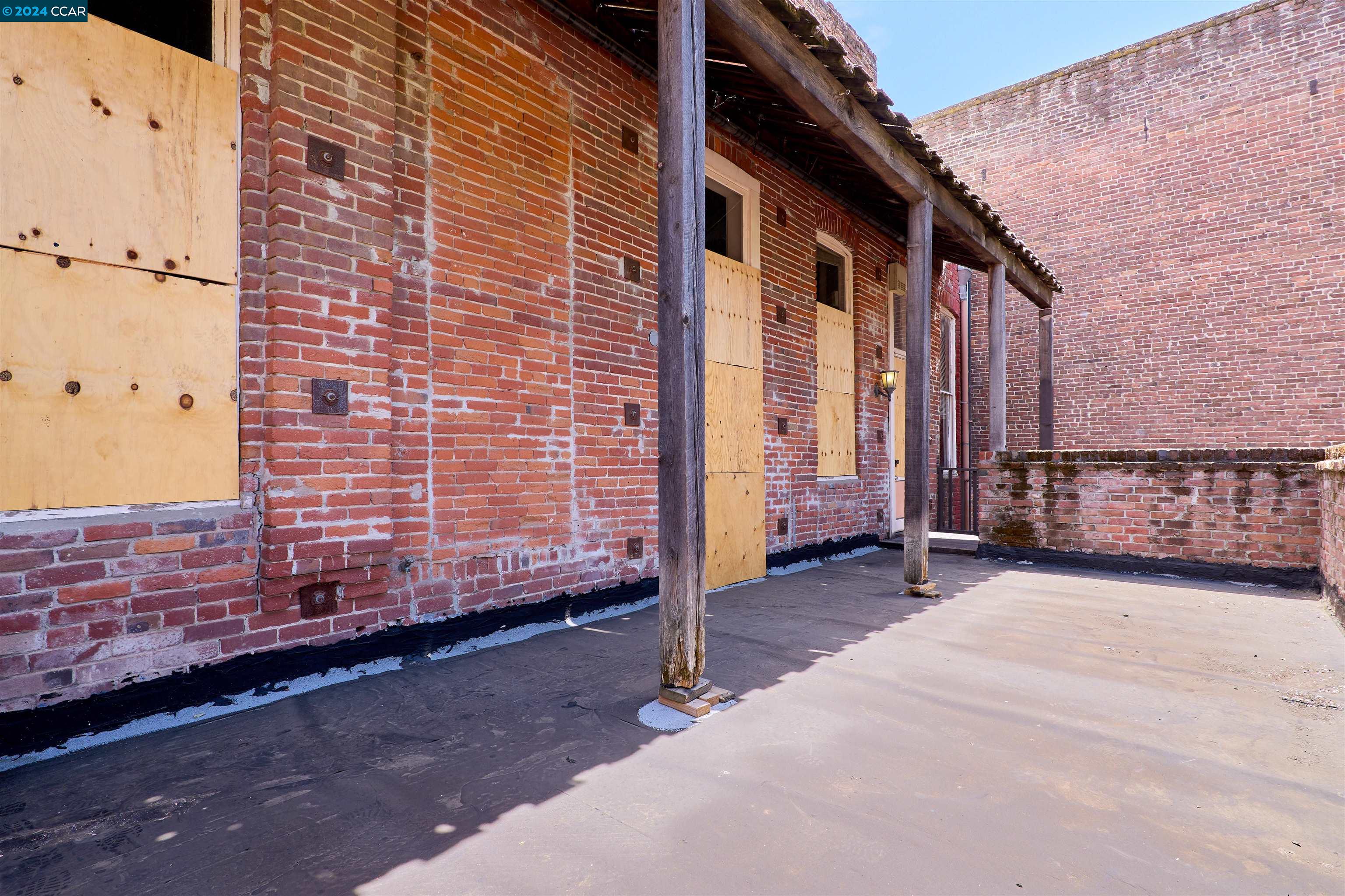 Detail Gallery Image 60 of 60 For 910 2nd St, Sacramento,  CA 95814 - – Beds | – Baths