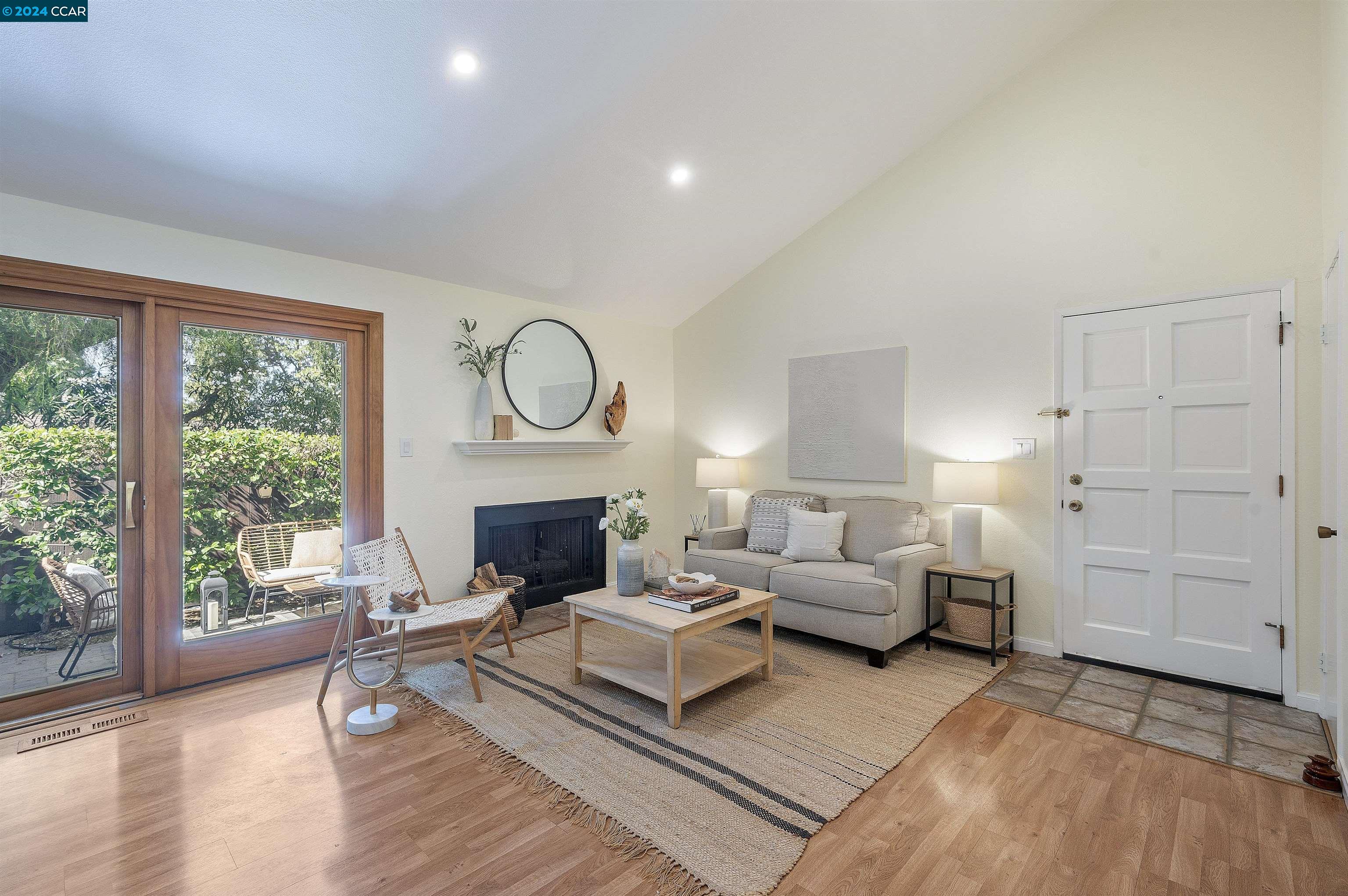 Photo #2: 41068614 Listing 