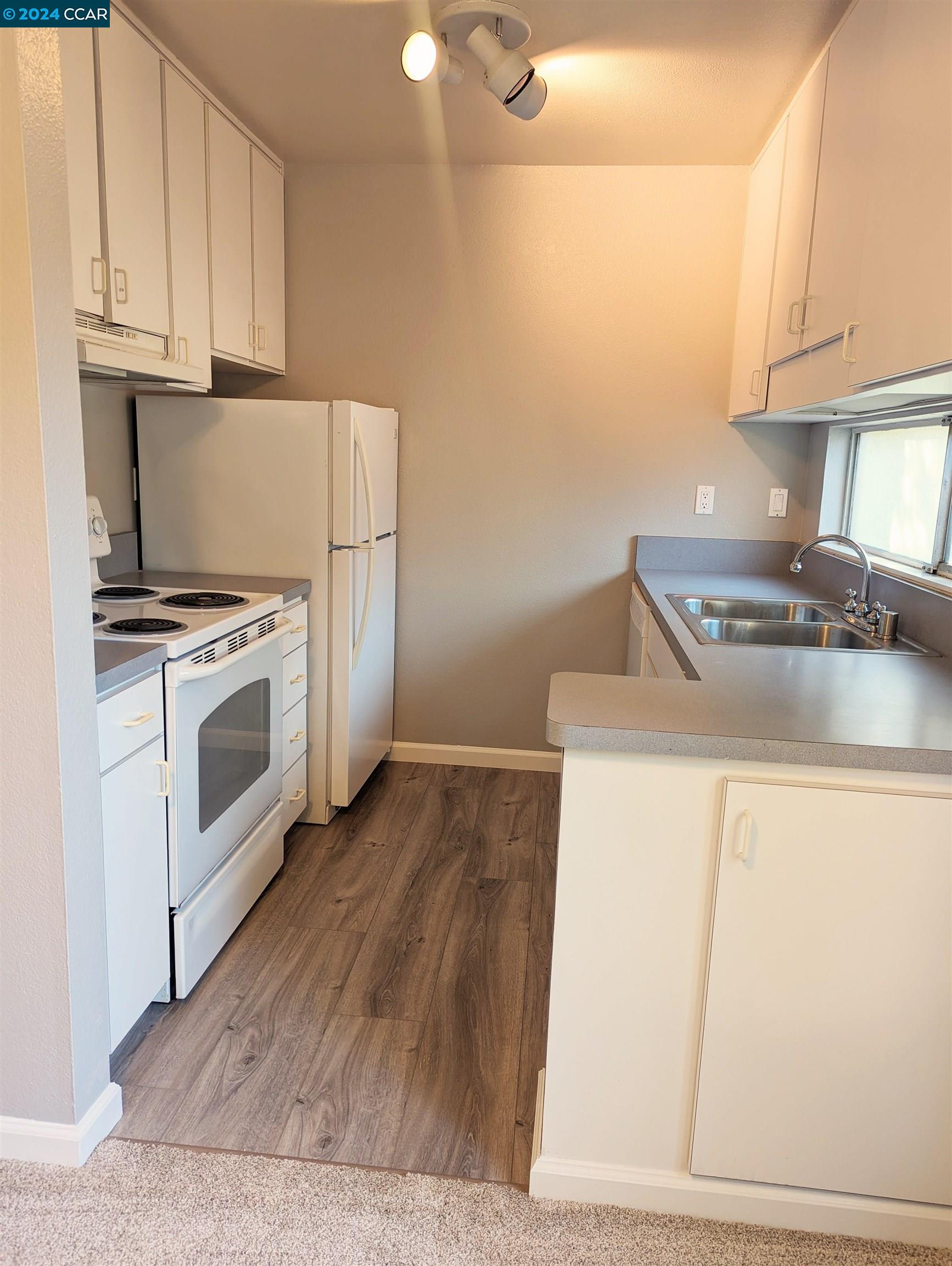 Photo #3: 41068653 Listing 