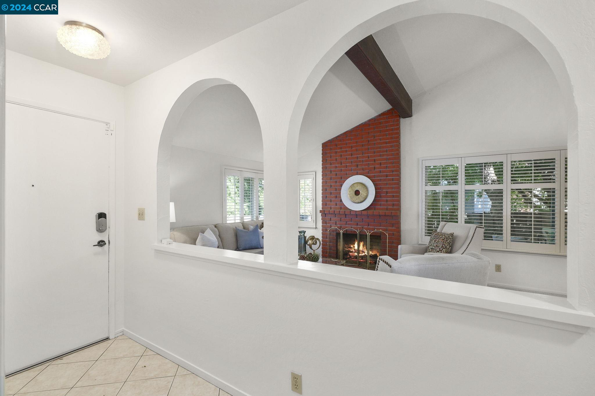 Photo #5: 41068780 Listing 