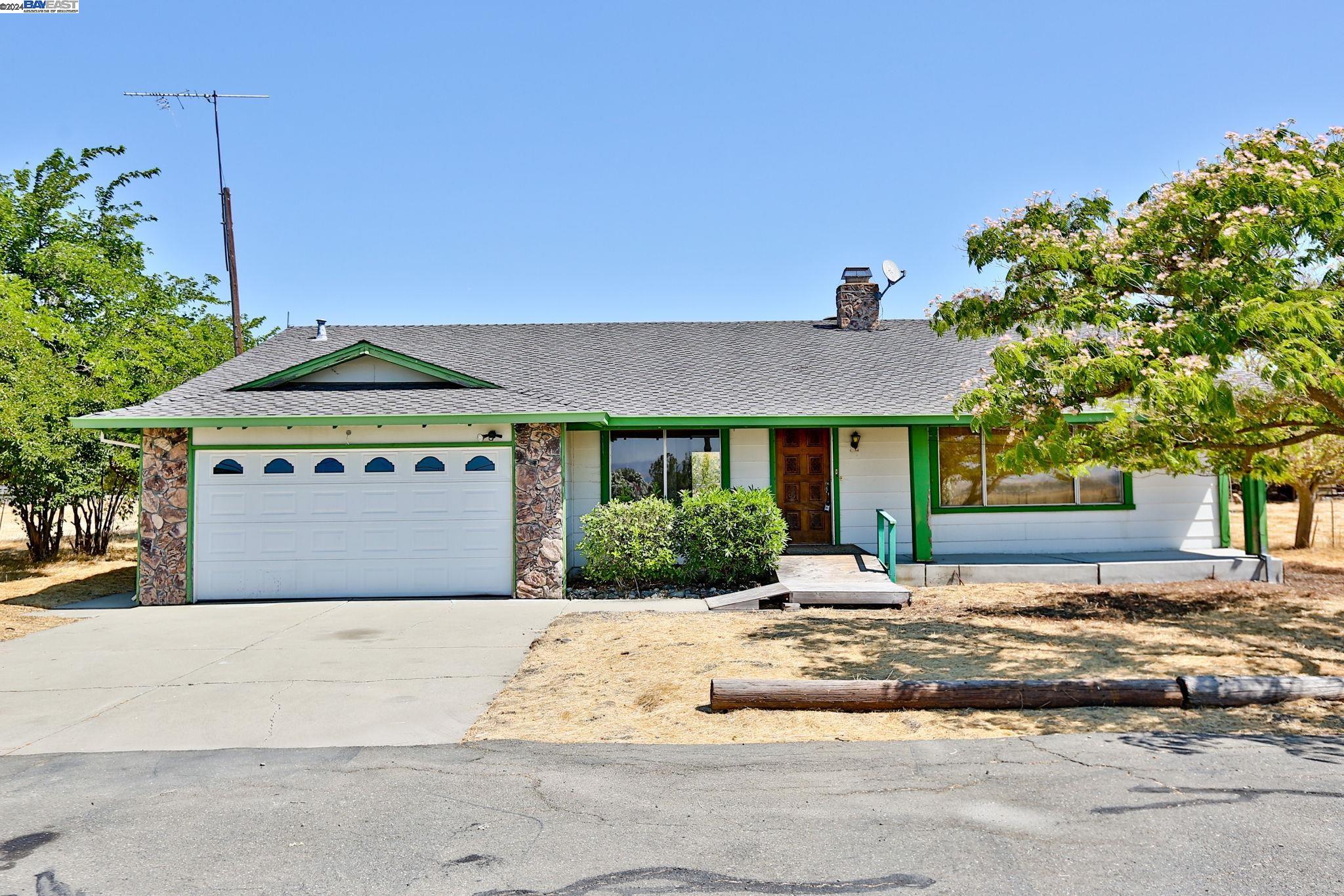 Detail Gallery Image 1 of 1 For 3220 May School Road, Livermore,  CA 94551 - 4 Beds | 2 Baths