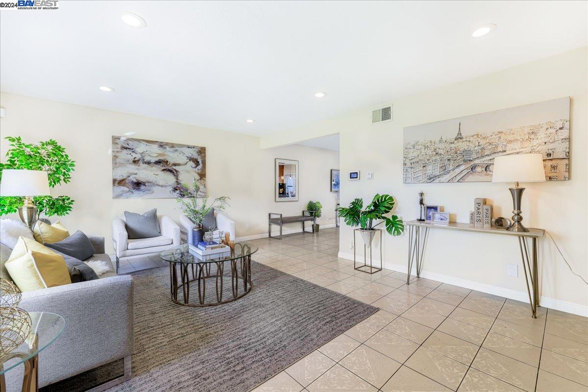 Photo #2: 41068964 Listing 