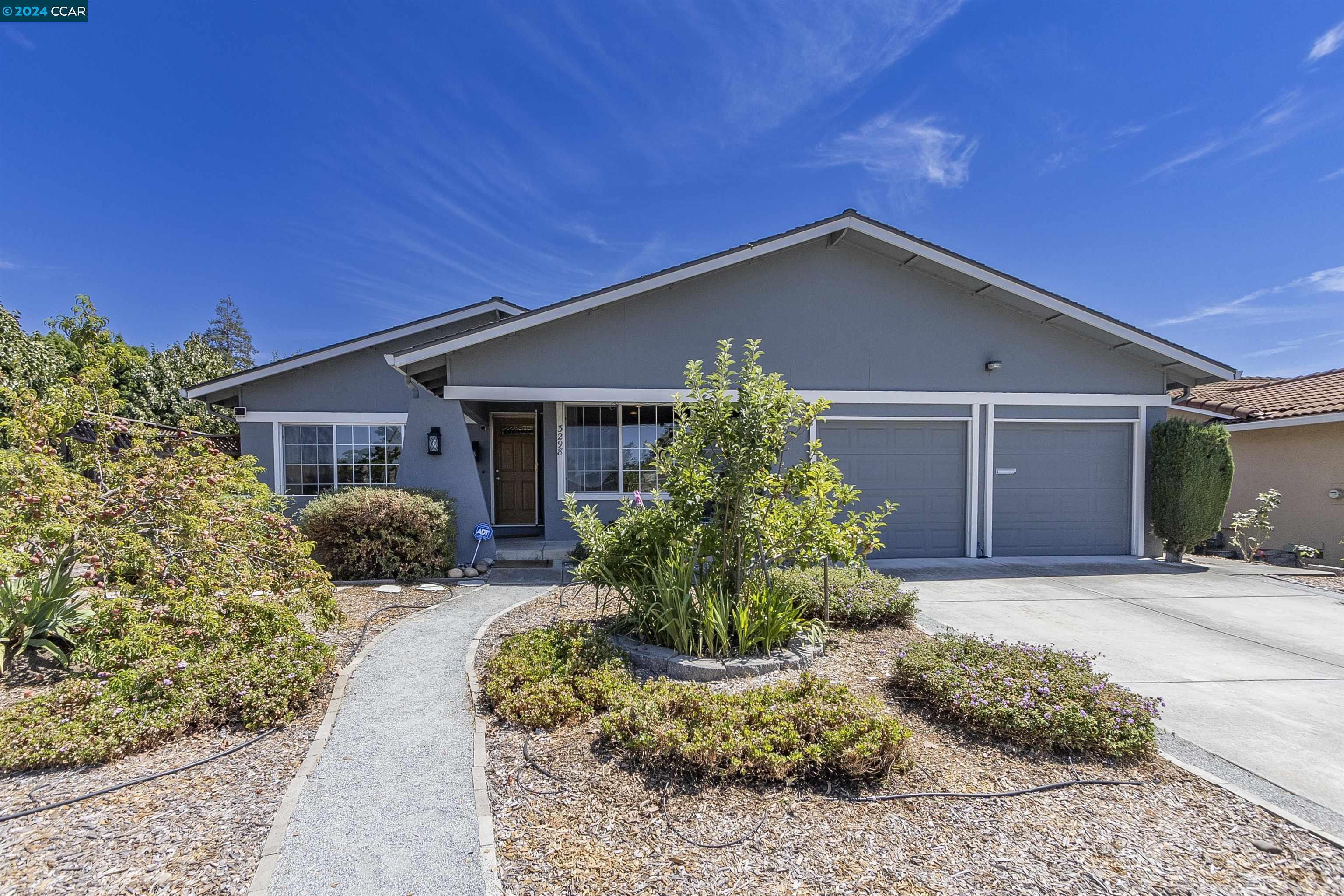 Detail Gallery Image 1 of 1 For 3298 Trebol Ln, San Jose,  CA 95148 - 3 Beds | 2 Baths