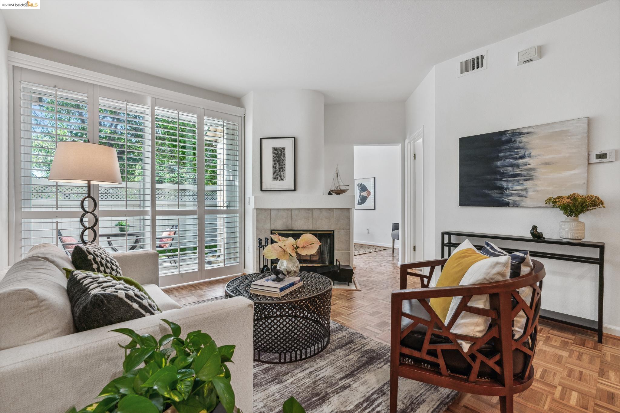 More Details about MLS # 41069140 : 2512 BEACH HEAD WAY
