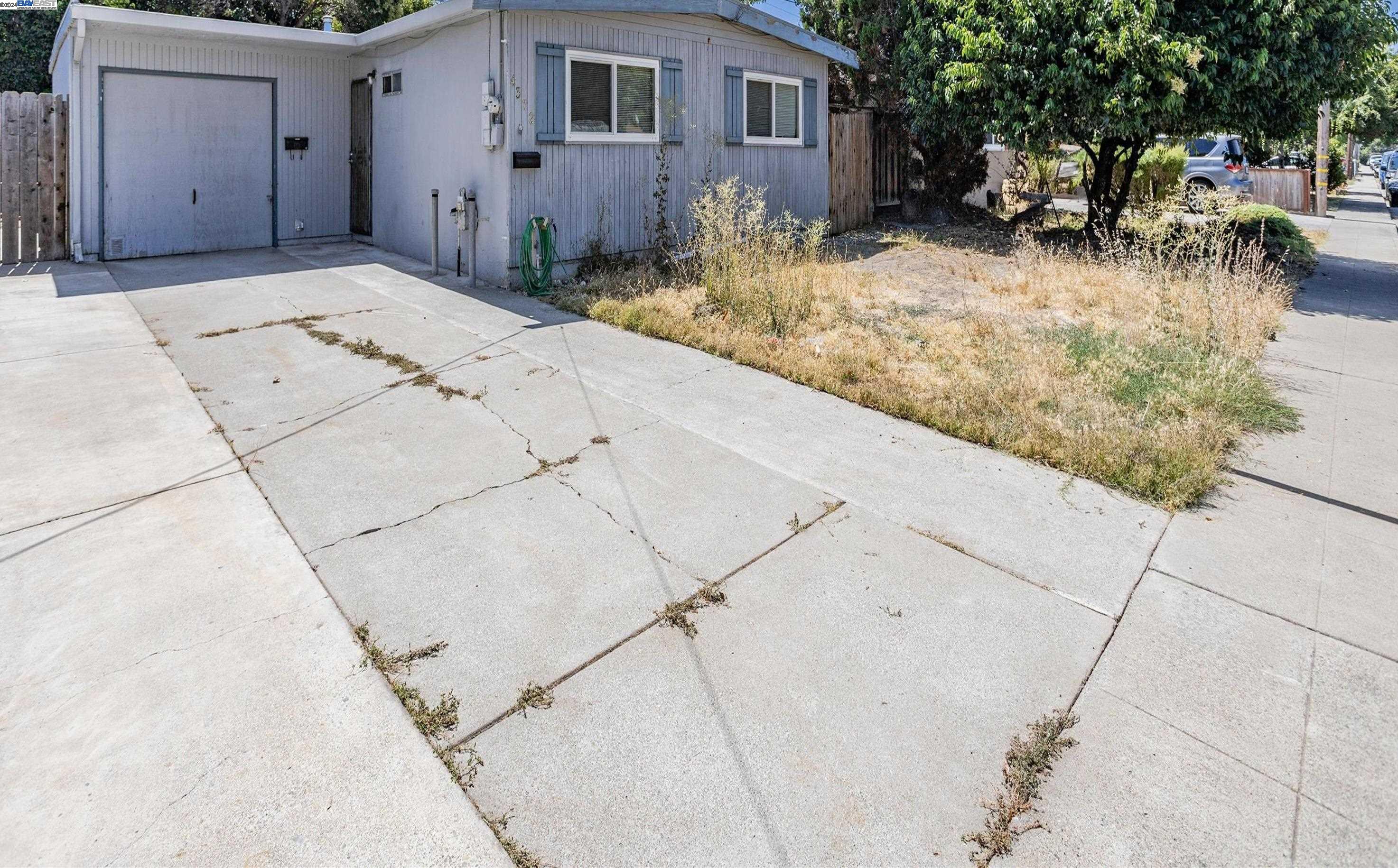 Detail Gallery Image 1 of 1 For 4372 Ladner St, Fremont,  CA 94538 - 3 Beds | 1 Baths