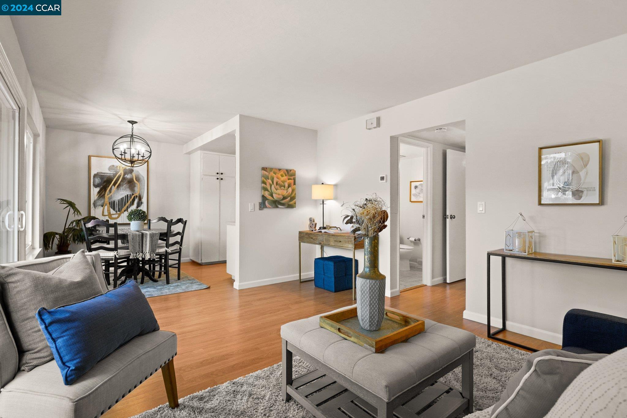 Photo #5: 41069244 Listing 