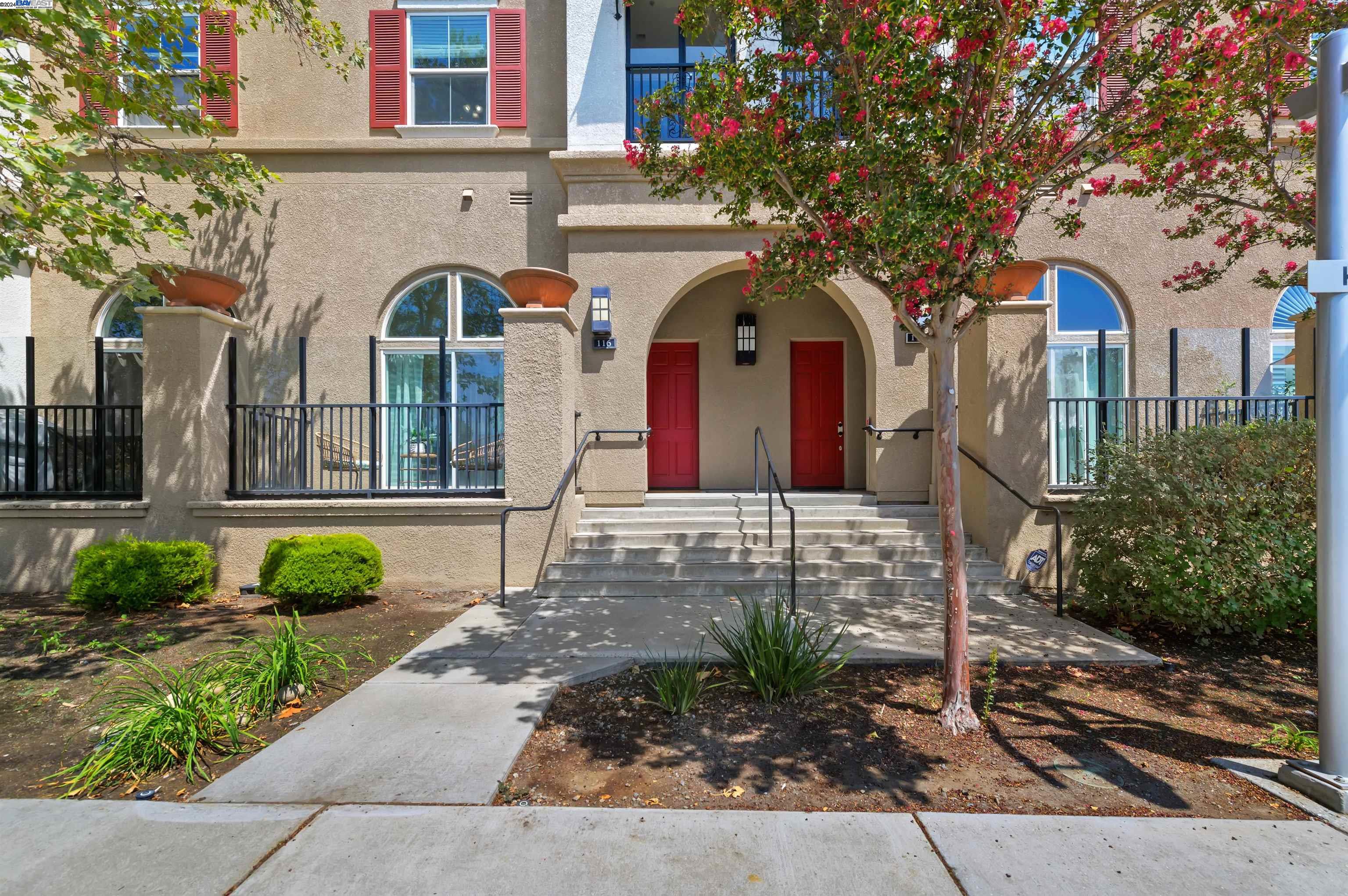 Detail Gallery Image 1 of 1 For 3275 Dublin Blvd #116,  Dublin,  CA 94568 - 2 Beds | 2/1 Baths