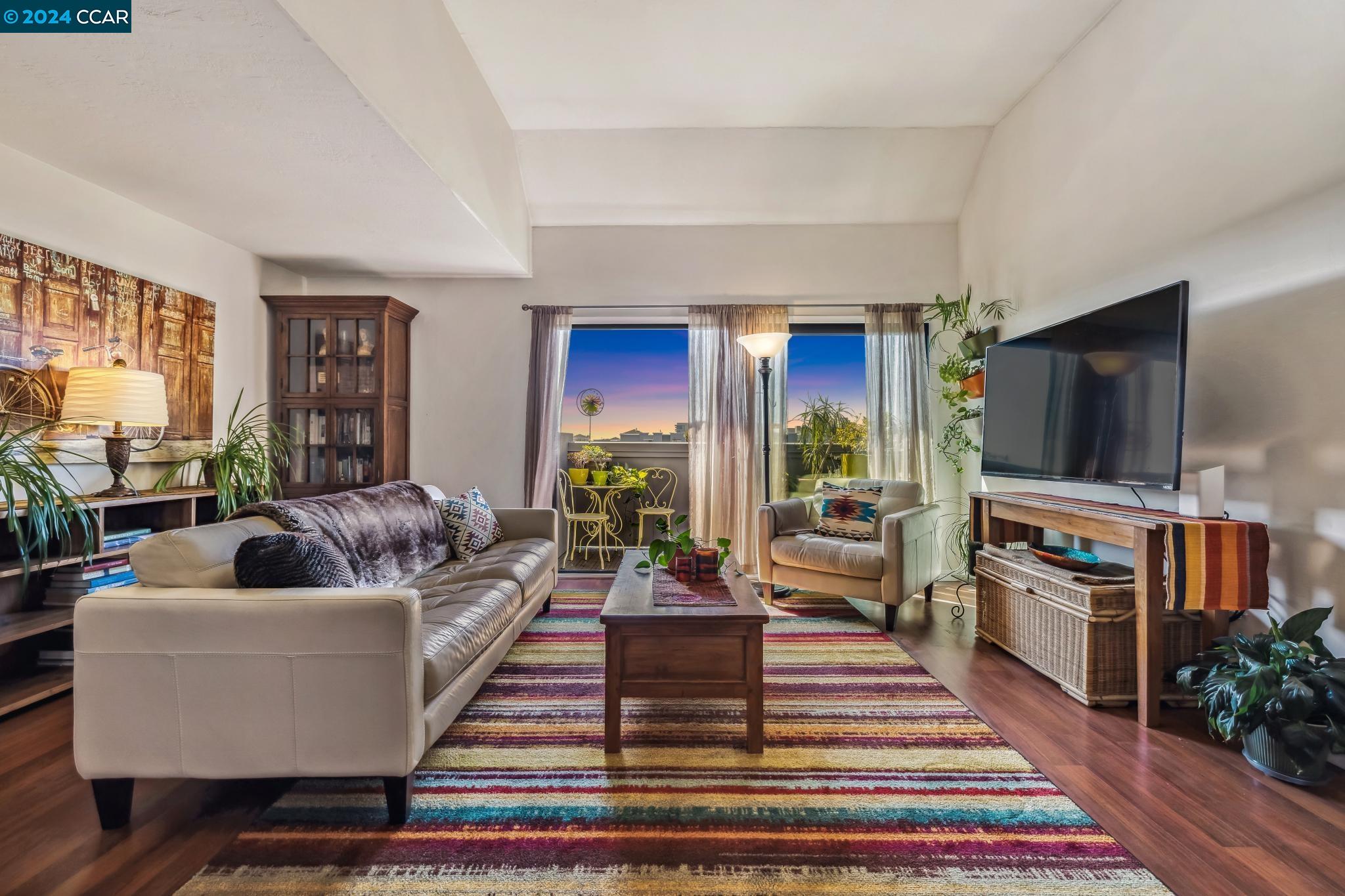 Photo #2: 41069299 Listing 
