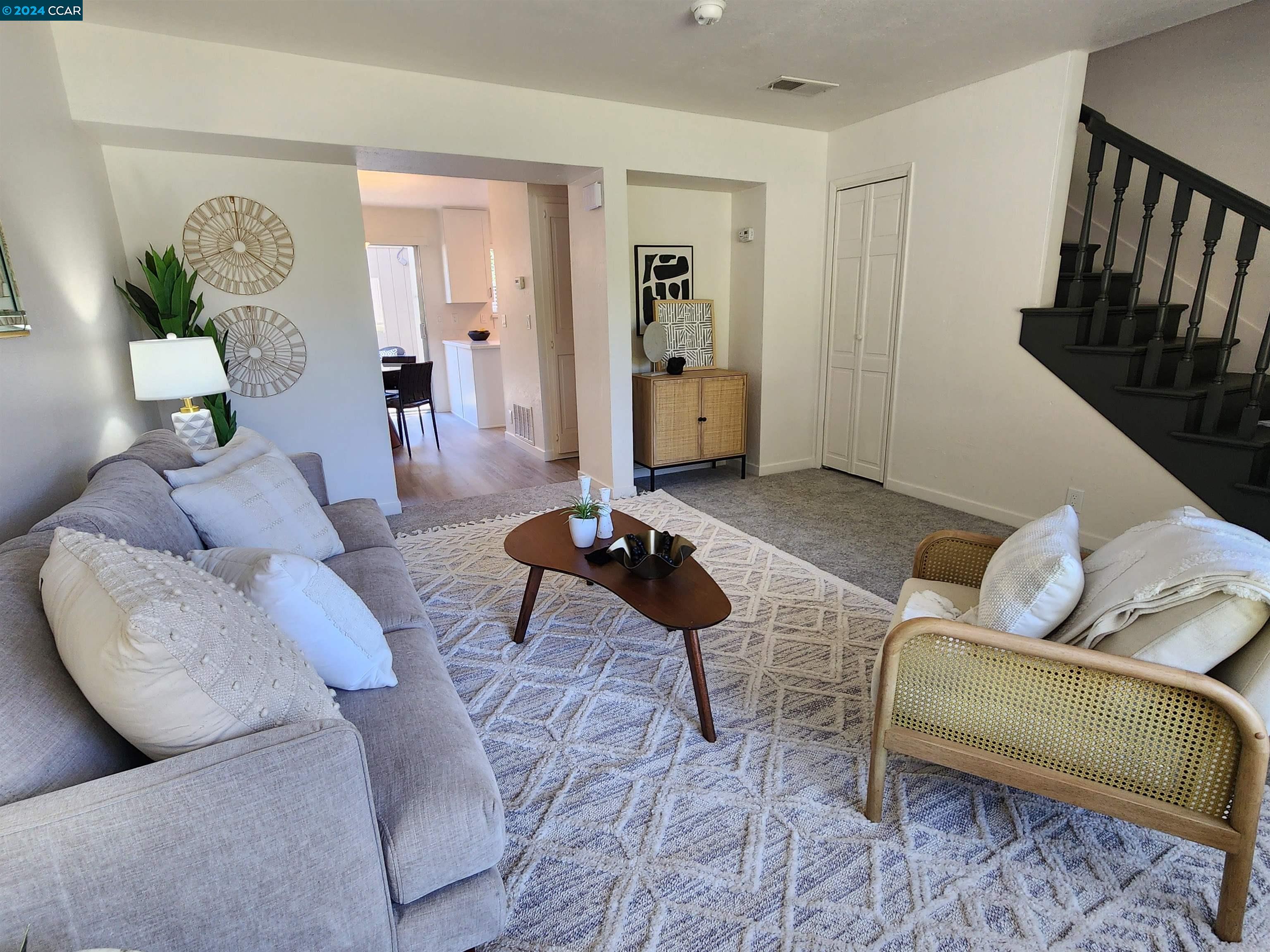 Photo #3: 41069331 Listing 