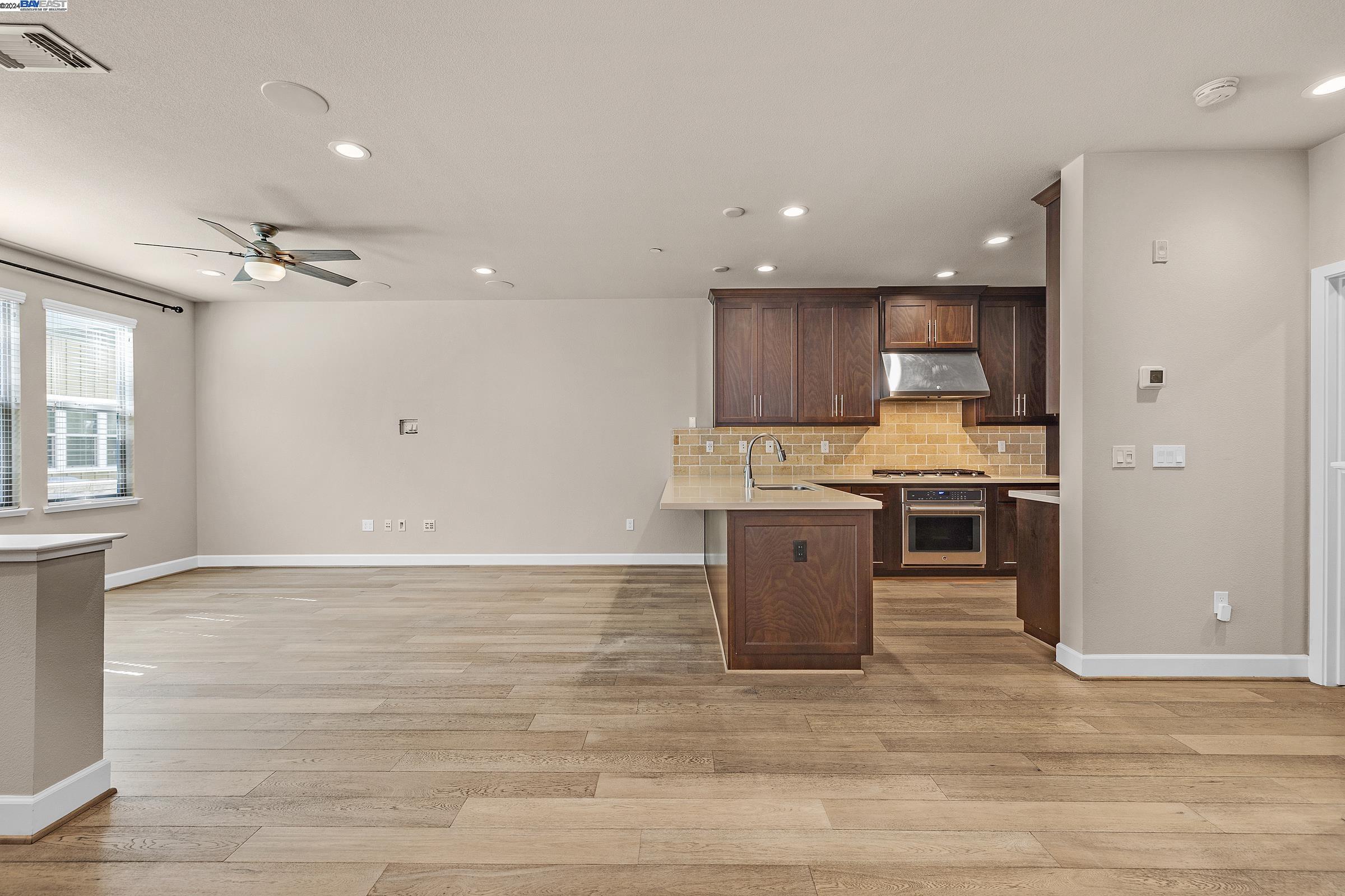 Photo #3: 41069454 Listing 