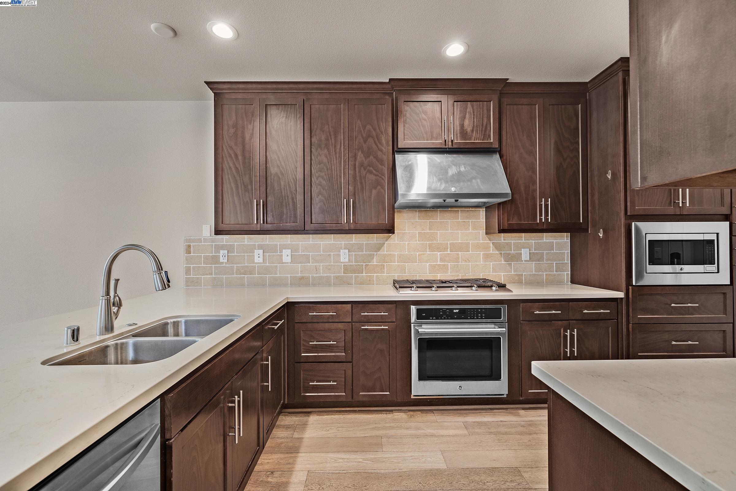Photo #6: 41069454 Listing 