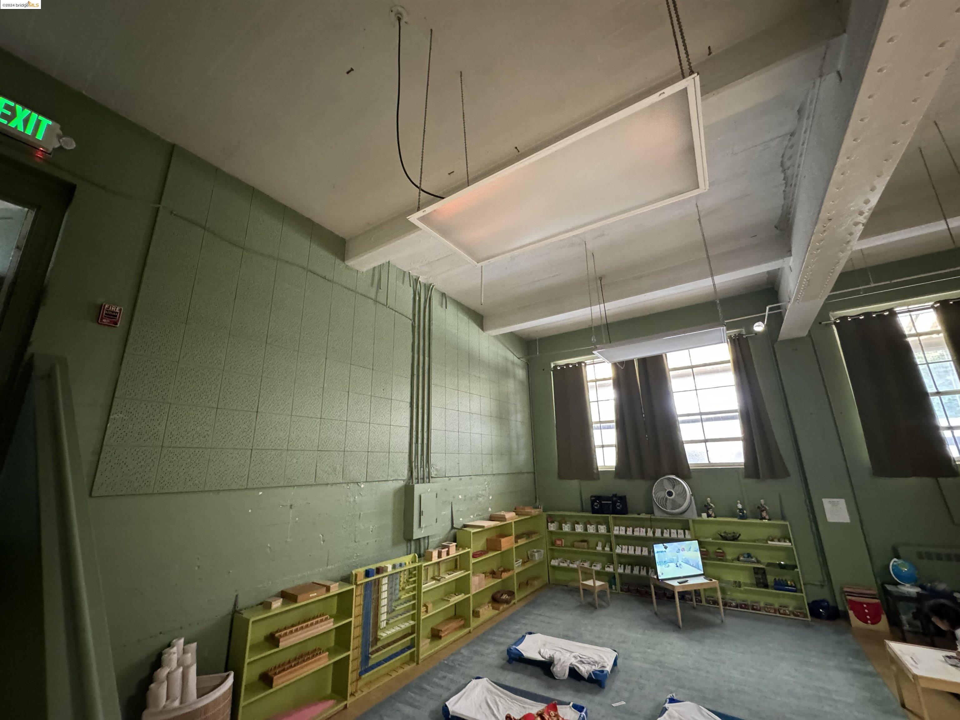 Detail Gallery Image 26 of 56 For , Berkeley,  CA 94705 - – Beds | – Baths