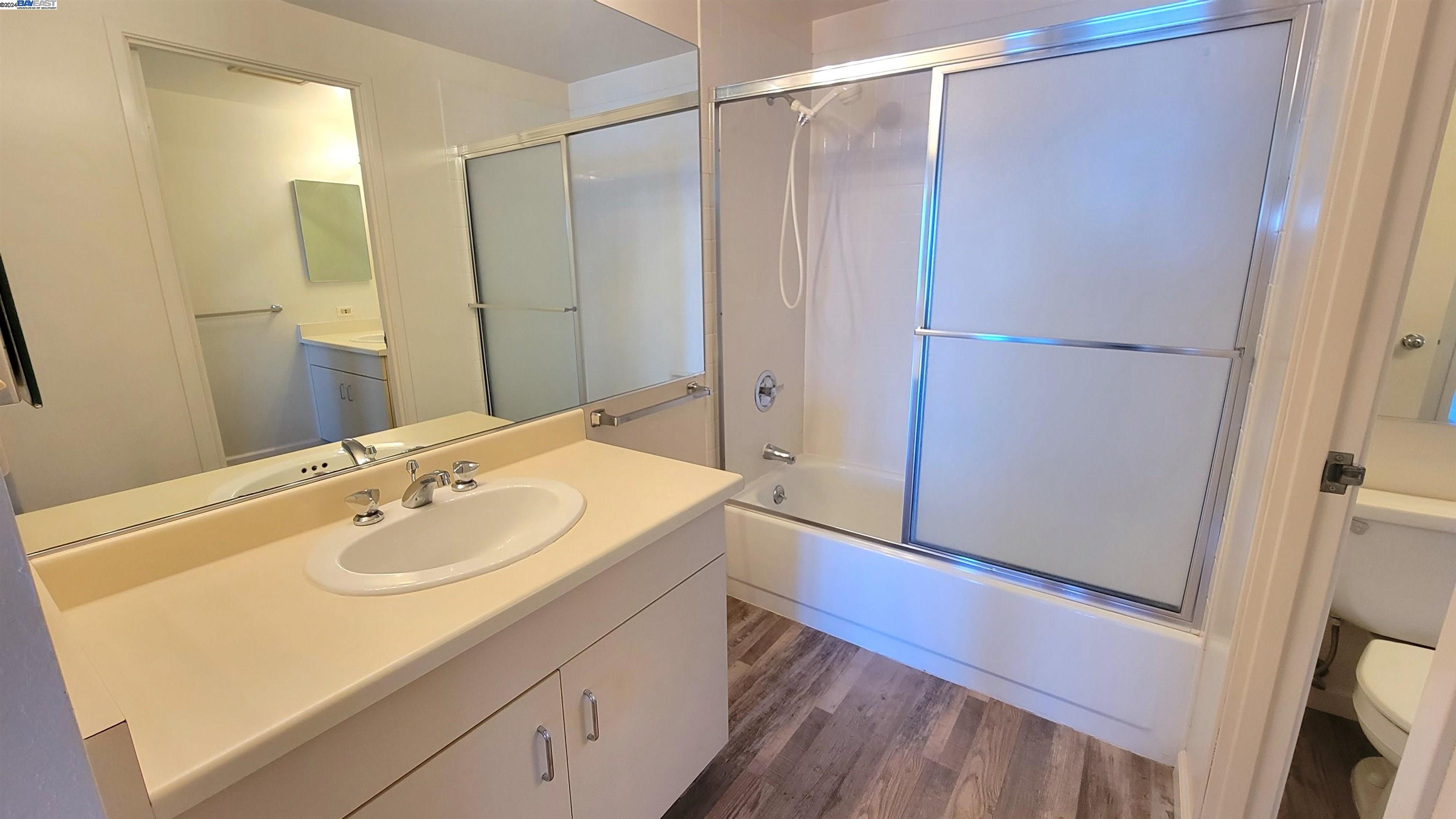 Photo #17: 41069664 Listing: Photo #17