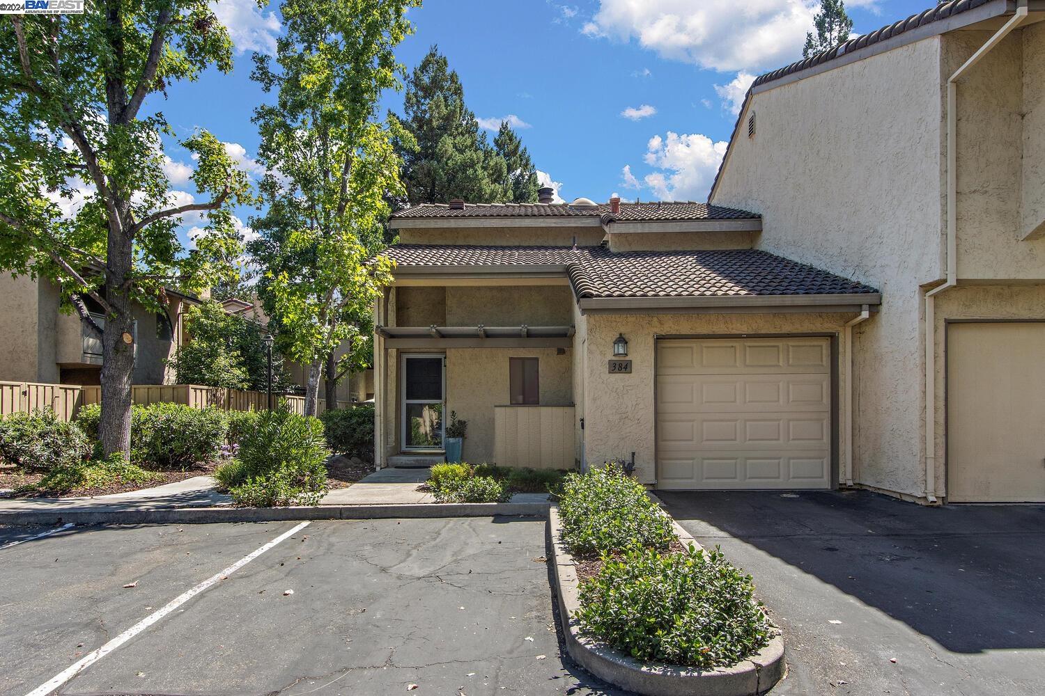 Detail Gallery Image 1 of 1 For 384 Garden Cmn, Livermore,  CA 94551 - 2 Beds | 1/1 Baths