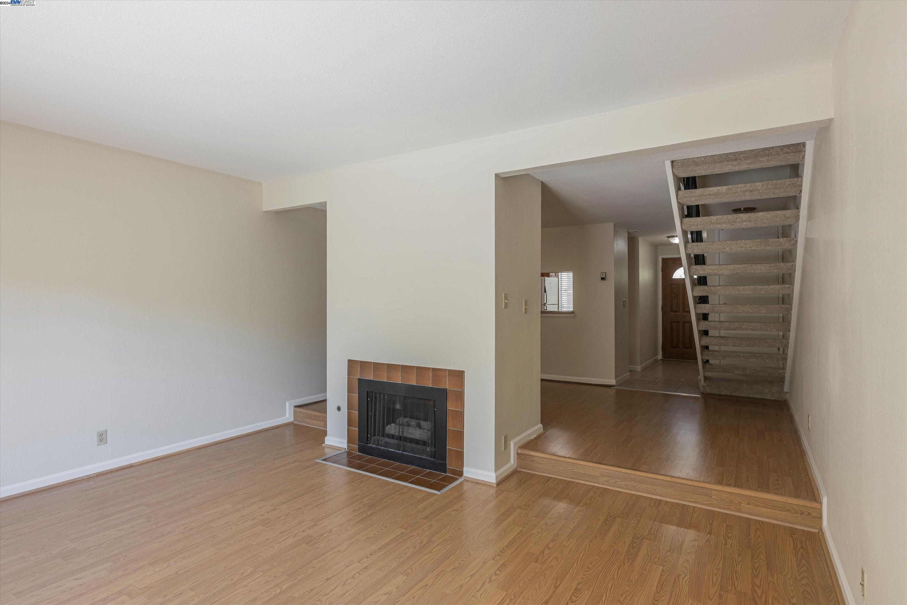Photo #2: 41069718 Listing 