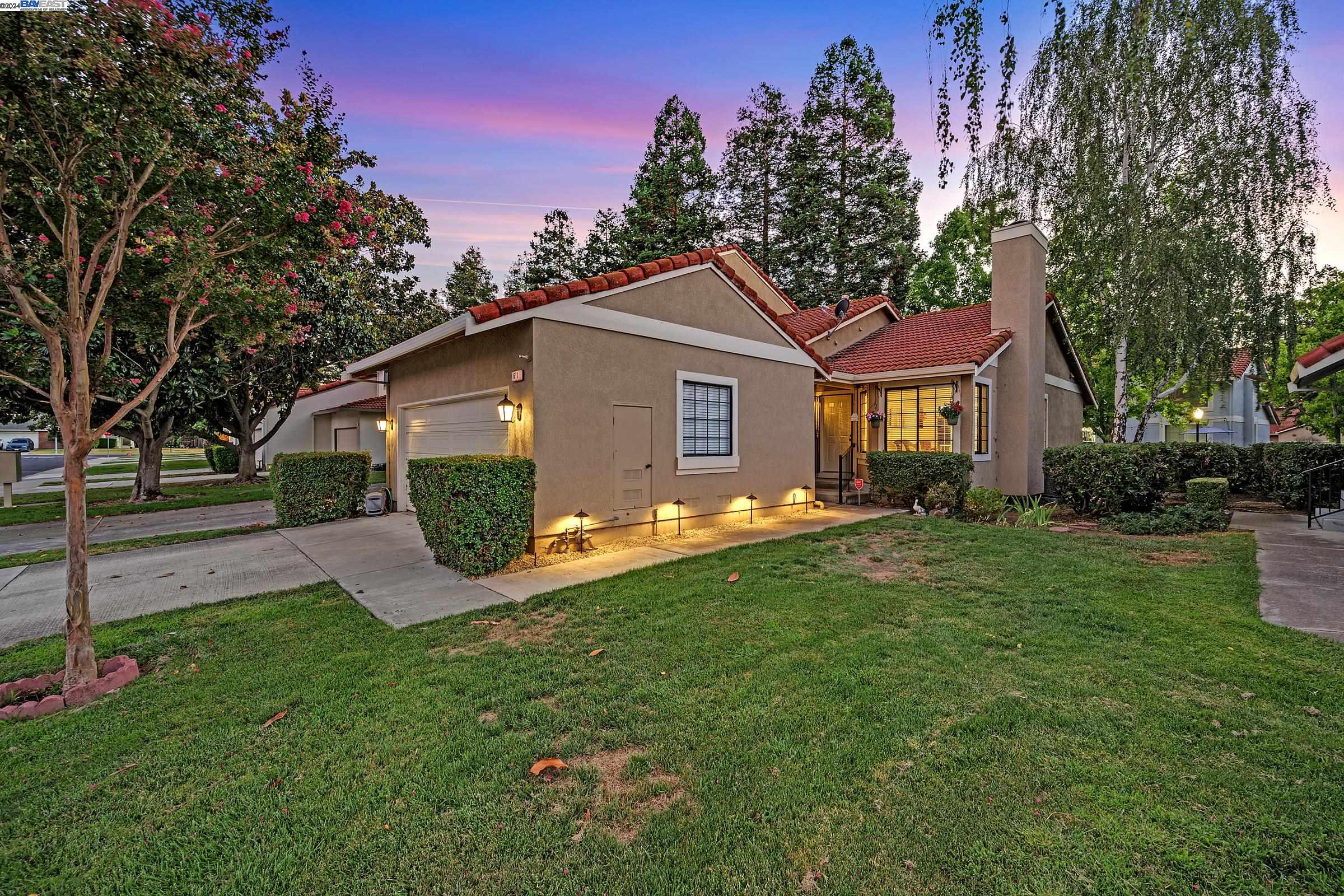 Photo #2: 41069765 Listing 