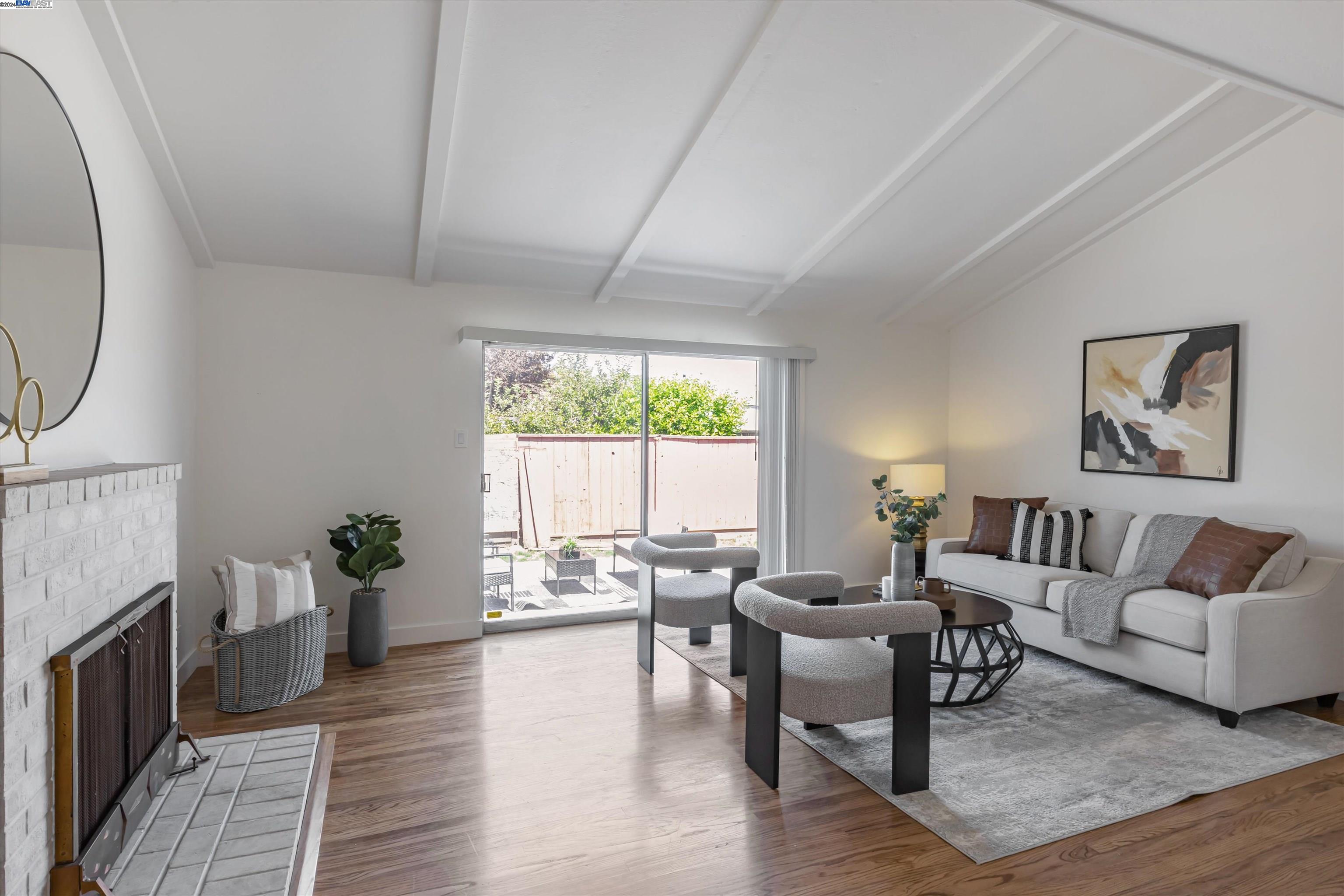 Detail Gallery Image 7 of 36 For 1943 Vining Dr, San Leandro,  CA 94579 - 3 Beds | 2 Baths