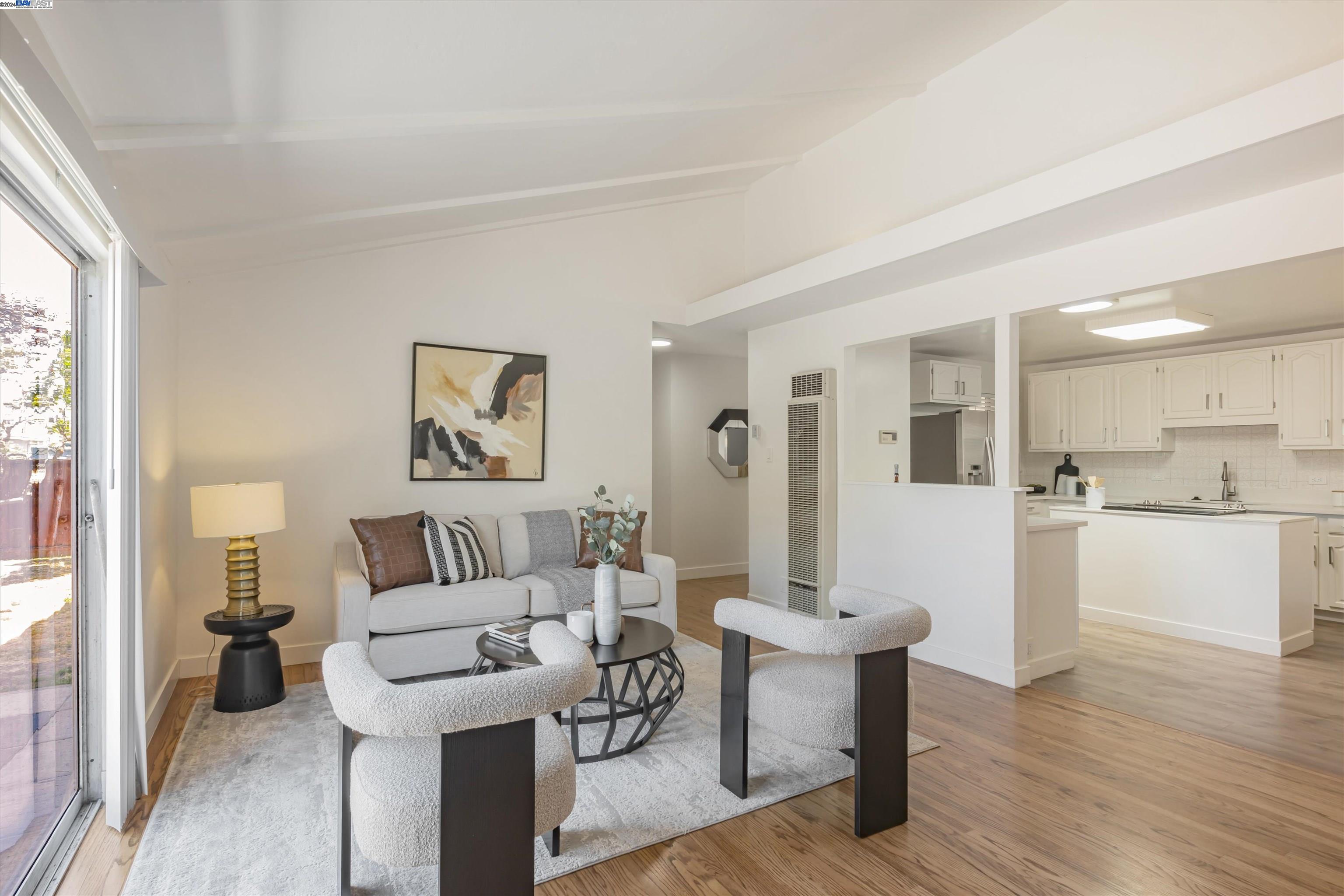 Detail Gallery Image 8 of 36 For 1943 Vining Dr, San Leandro,  CA 94579 - 3 Beds | 2 Baths