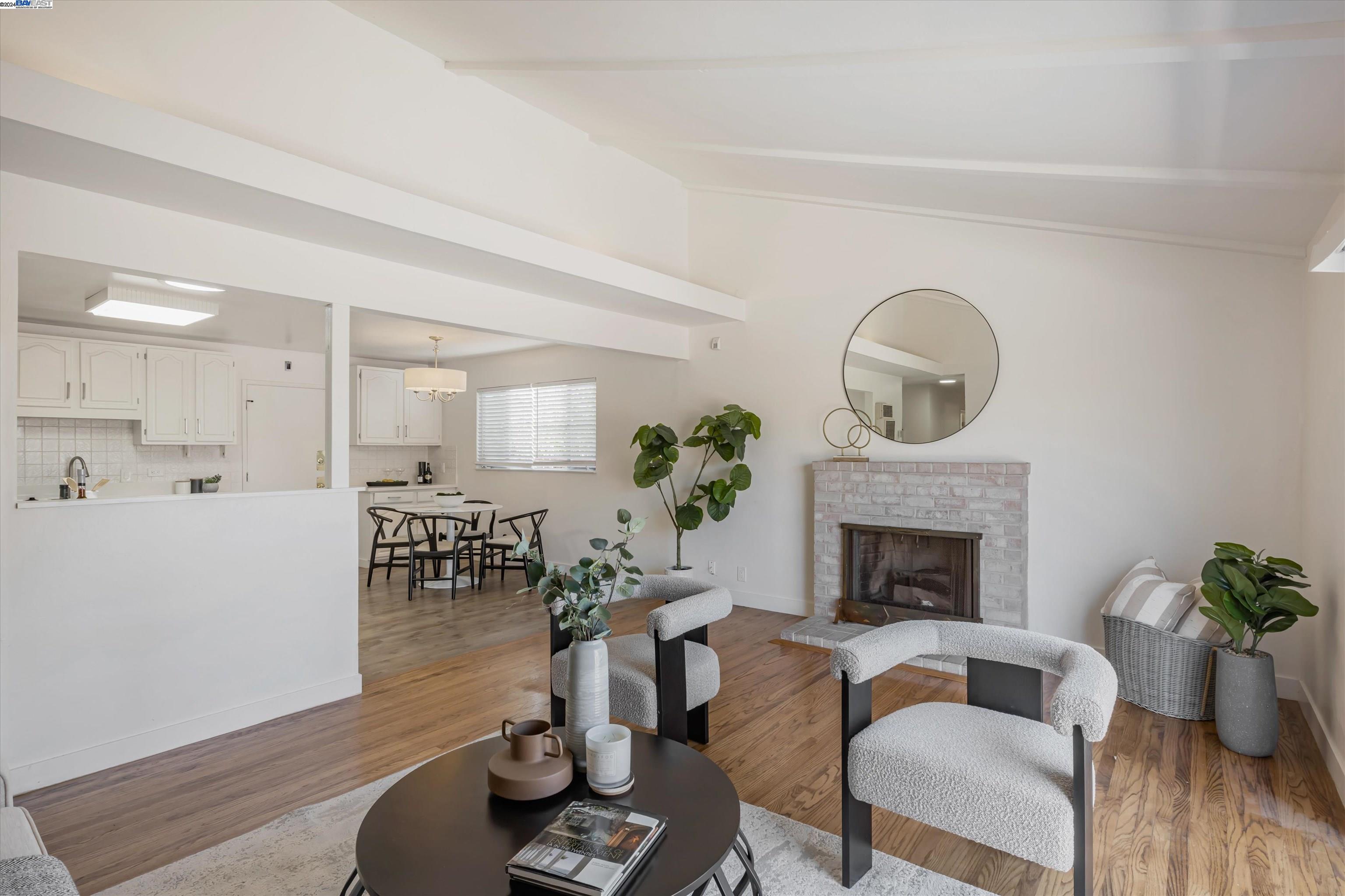Detail Gallery Image 10 of 36 For 1943 Vining Dr, San Leandro,  CA 94579 - 3 Beds | 2 Baths