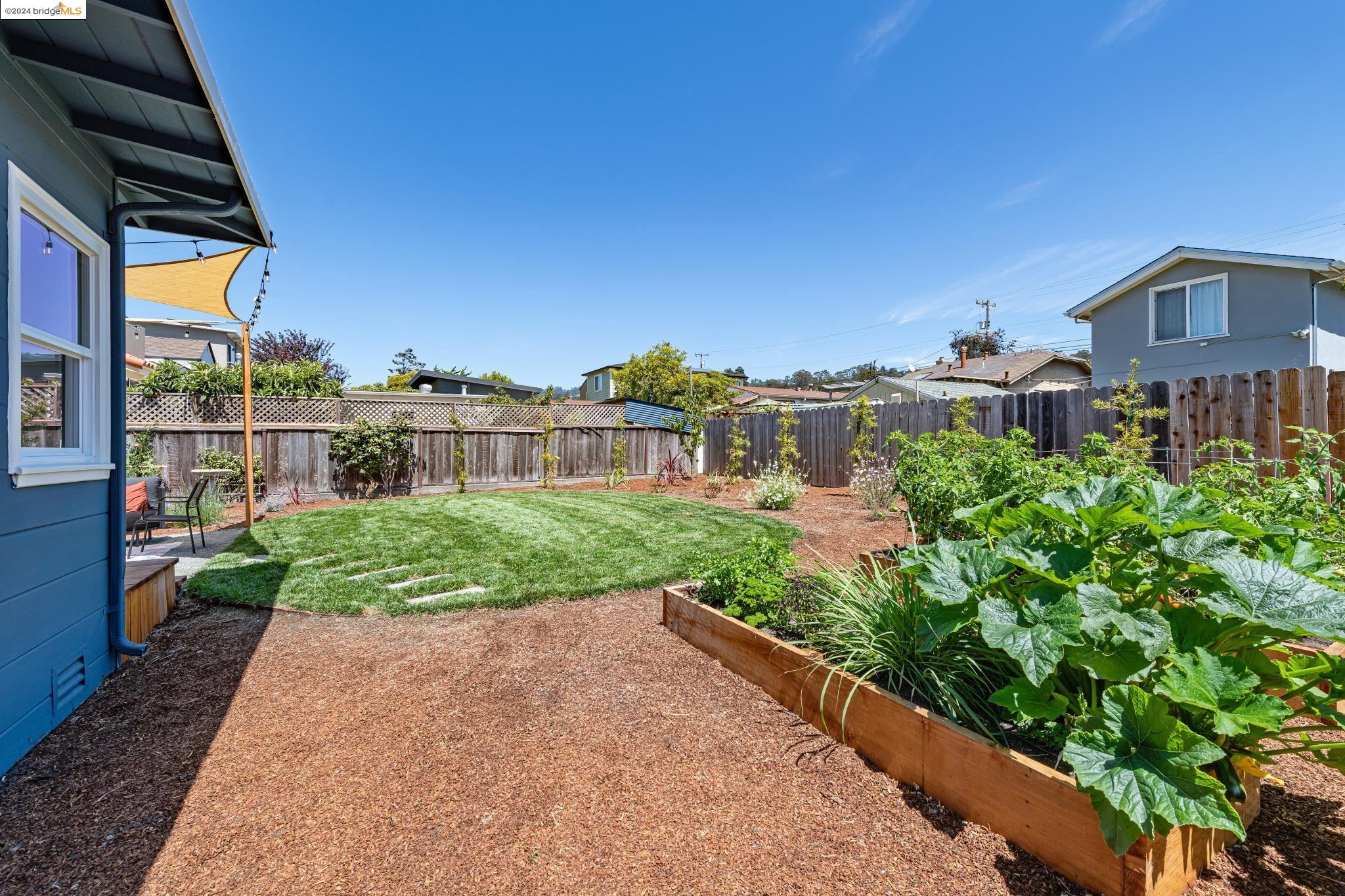 Detail Gallery Image 42 of 53 For 224 Ashbury Ave, El Cerrito,  CA 94530 - 3 Beds | 2 Baths