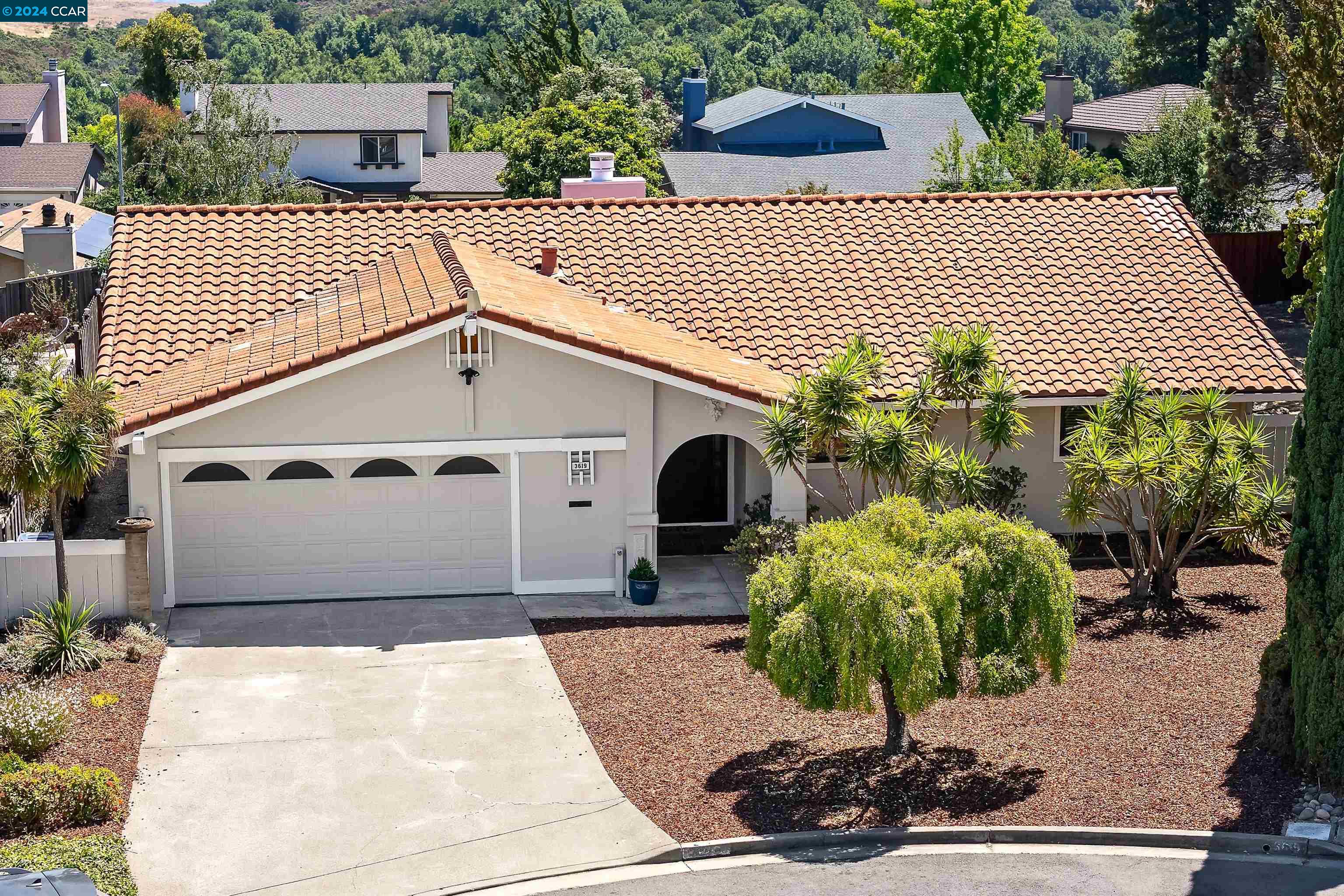 Detail Gallery Image 1 of 1 For 3619 Seabreeze Ct, Hayward,  CA 94542-2517 - 4 Beds | 2 Baths