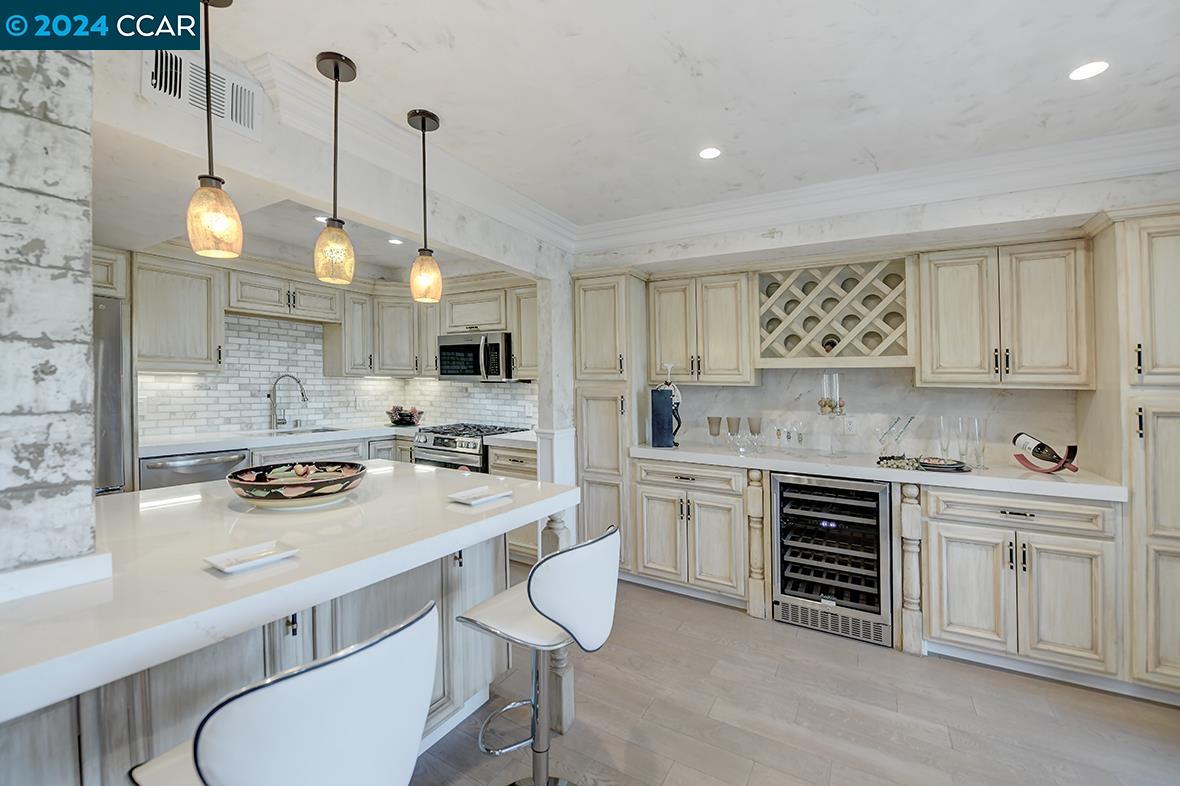 MLS: 41069864 Condo For Sale
