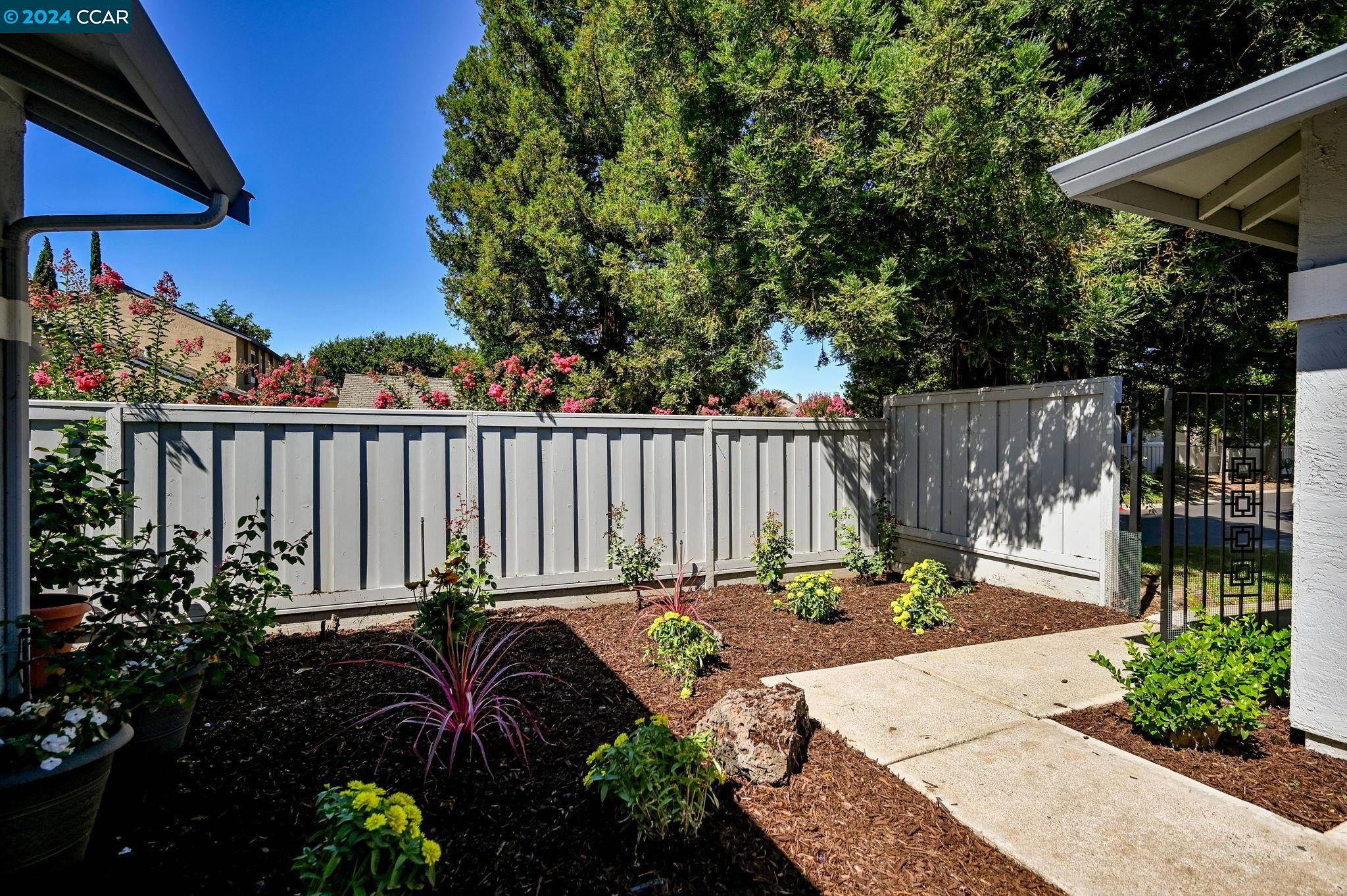Photo #3: 41069884 Listing 