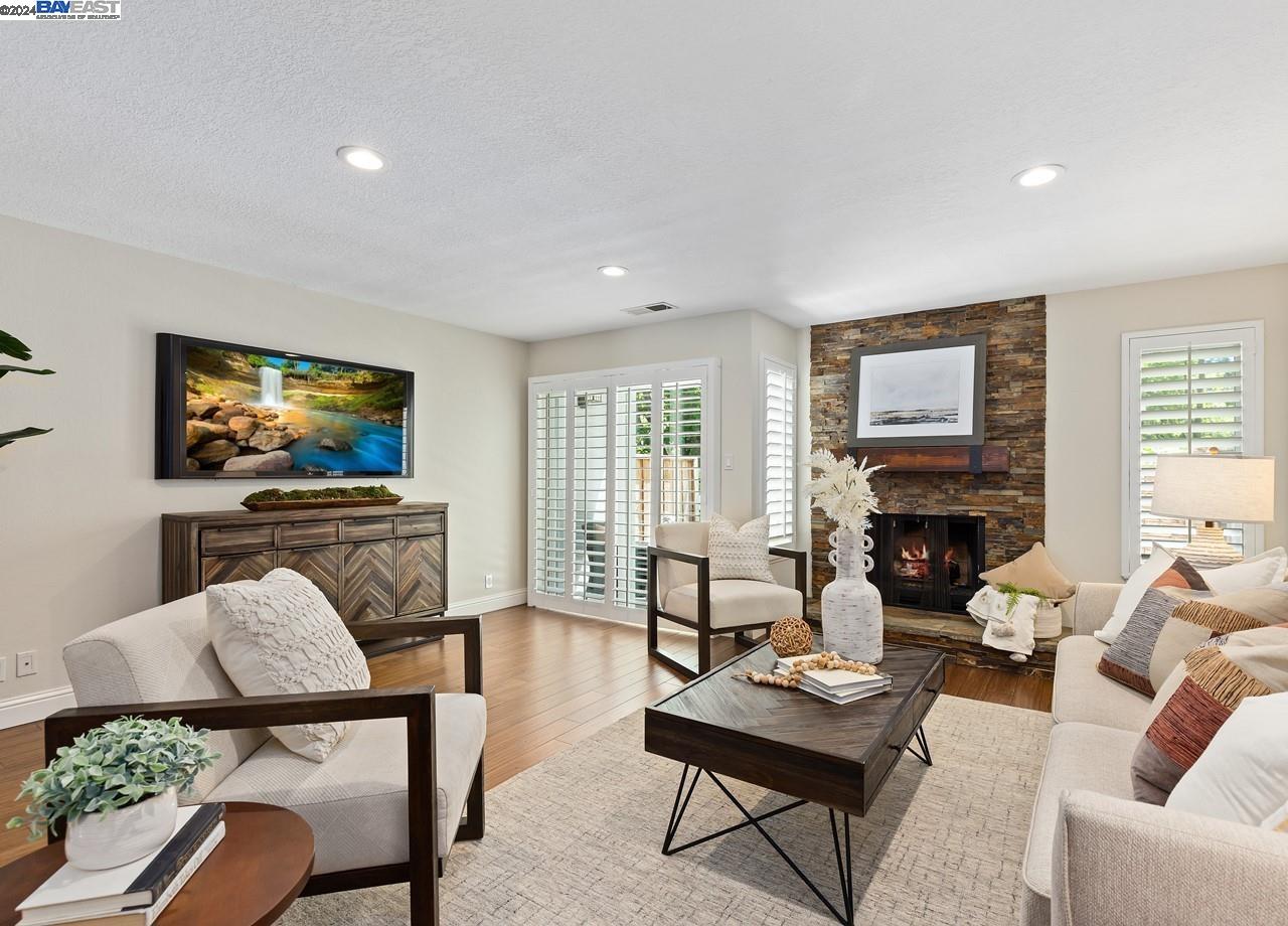 Photo #2: 41069923 Listing 