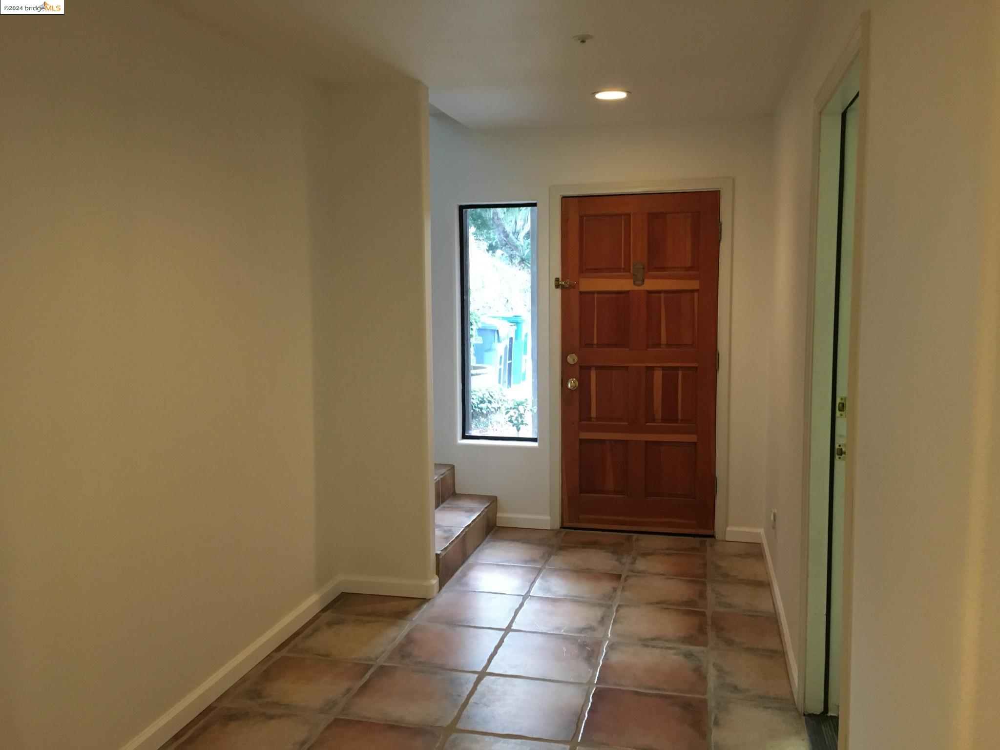 Detail Gallery Image 29 of 38 For 25435 Hidden Mesa Rd, Monterey,  CA 93940 - 3 Beds | 2/1 Baths