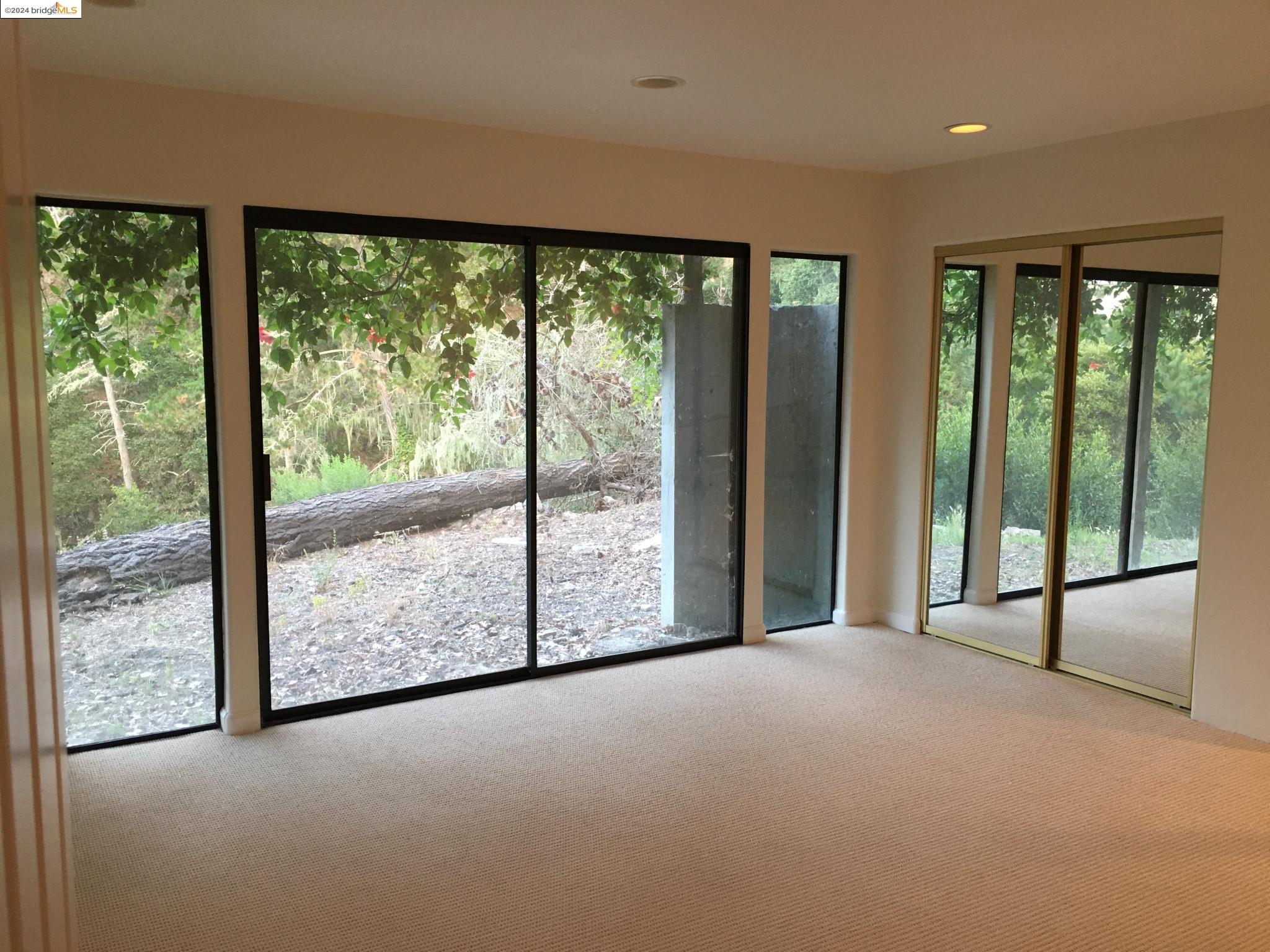 Detail Gallery Image 31 of 38 For 25435 Hidden Mesa Rd, Monterey,  CA 93940 - 3 Beds | 2/1 Baths