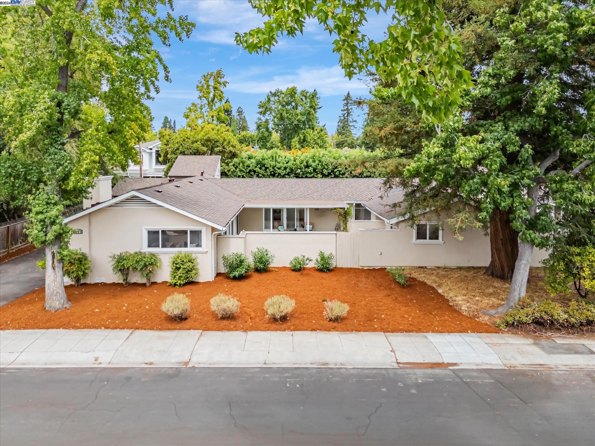 Detail Gallery Image 1 of 1 For 1471 Arcadia Place, Palo Alto,  CA 94303 - 4 Beds | 3 Baths