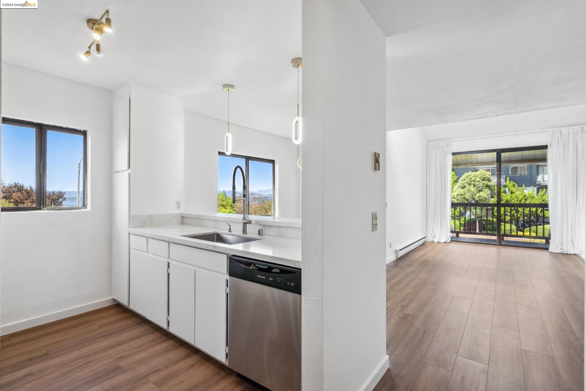 Photo #4: 41069979 Listing 