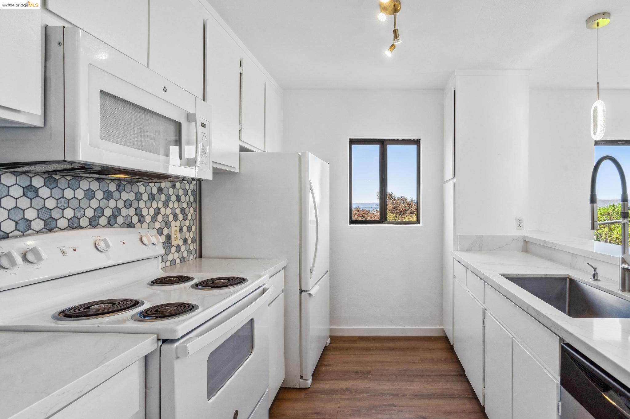 Photo #6: 41069979 Listing 