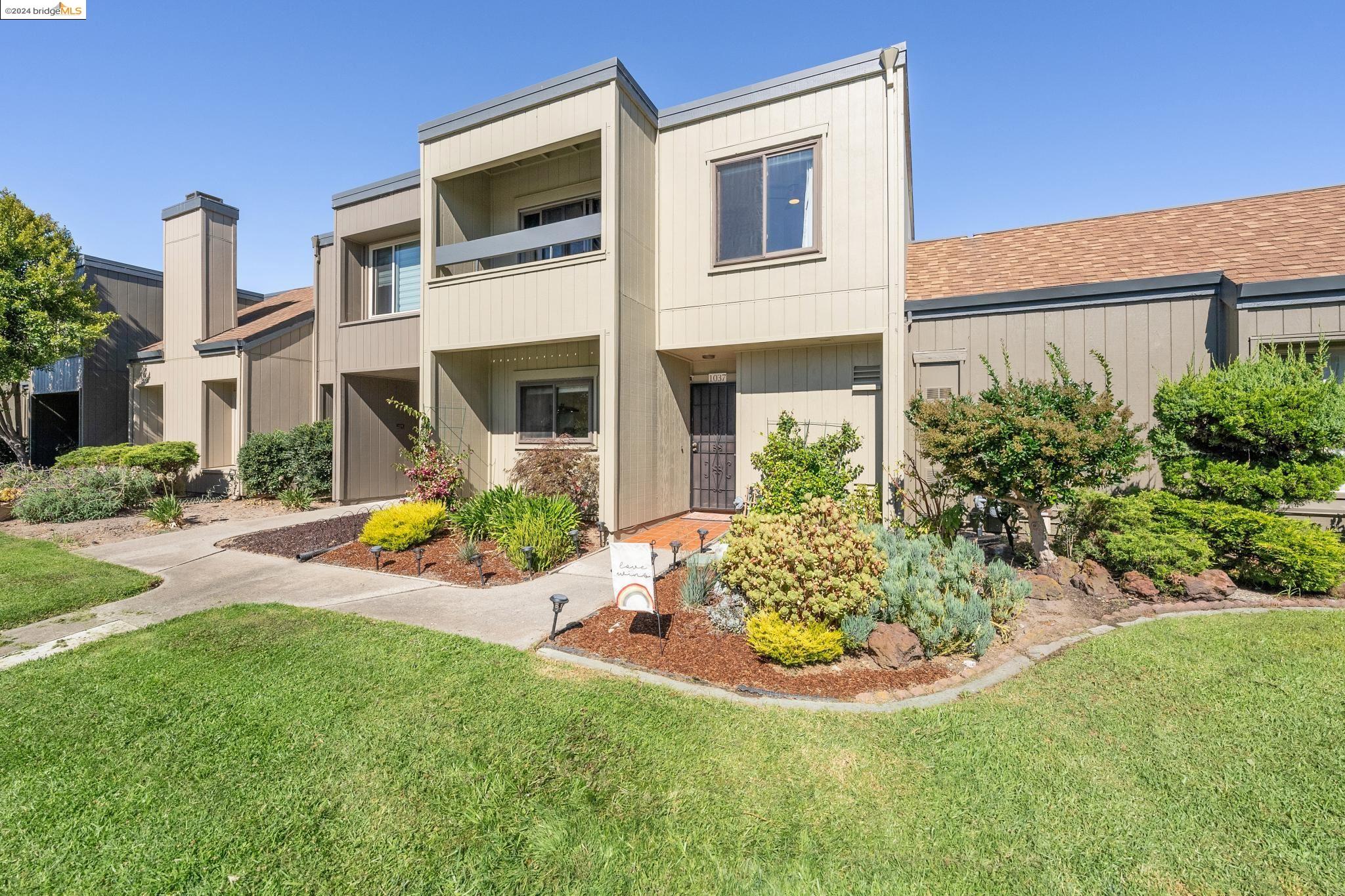 More Details about MLS # 41069987 : 1037 MANGROVE LN