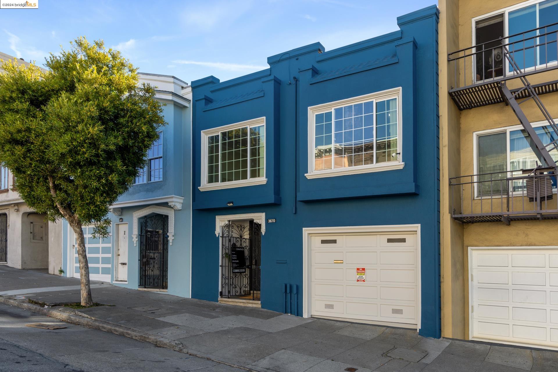 3670 Mission St