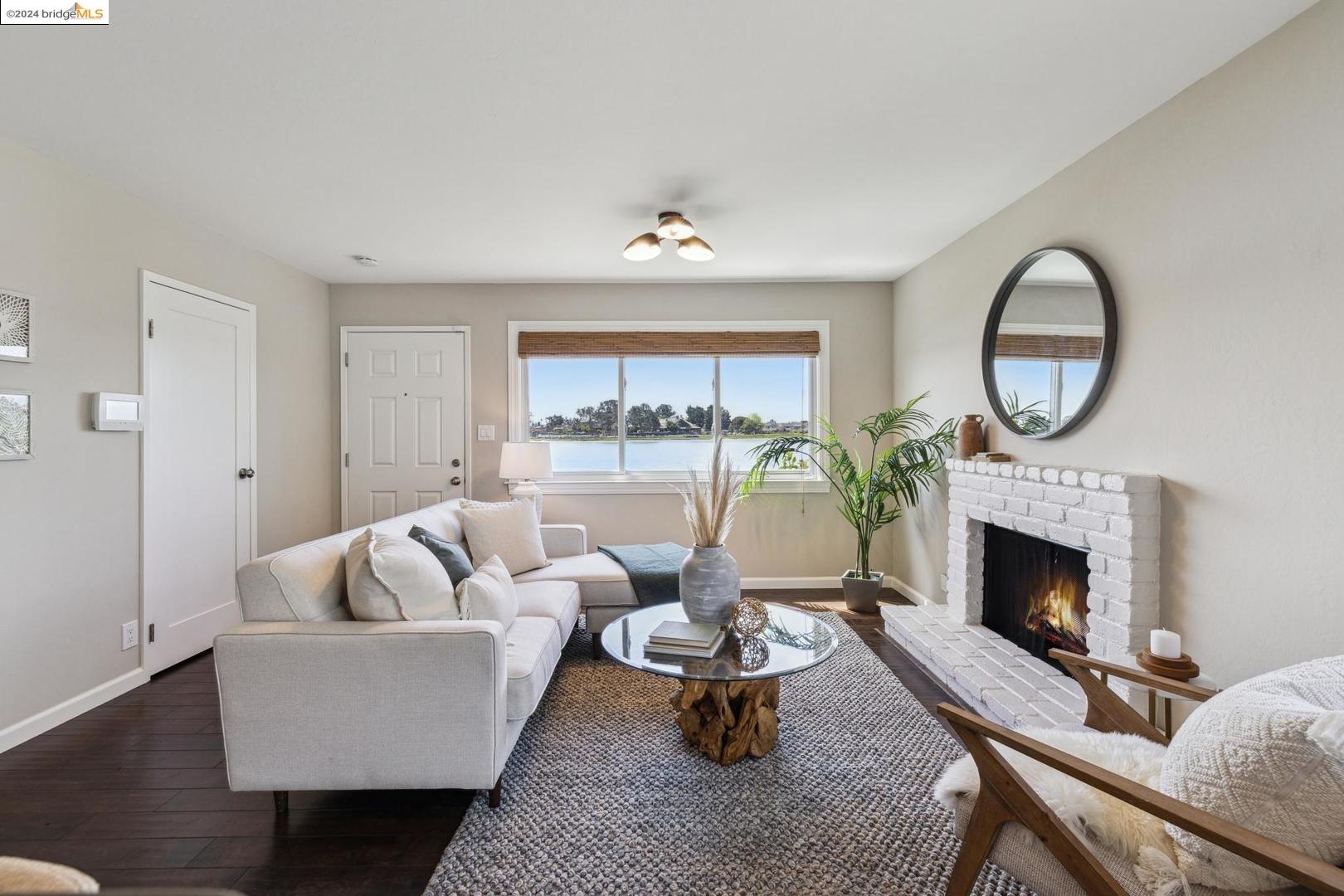 Photo #3: 41070026 Listing 