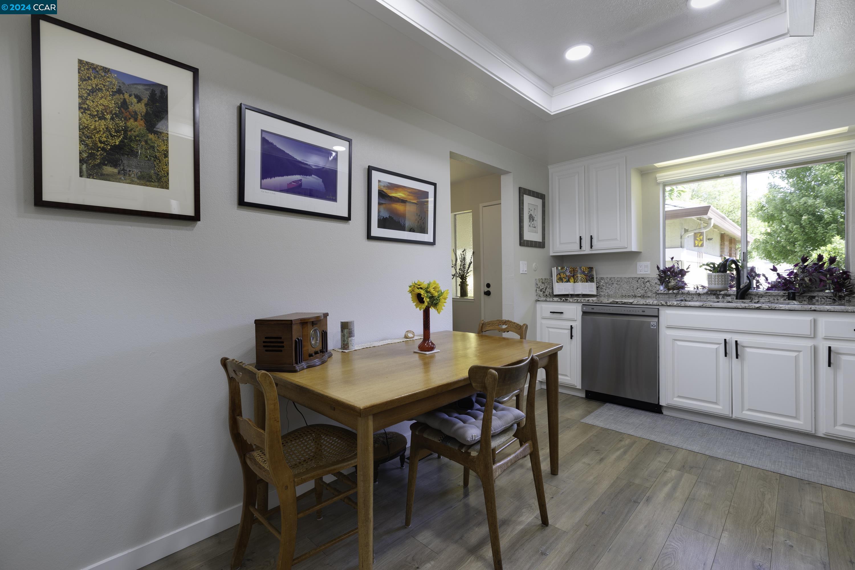 Photo #5: 41070040 Listing 