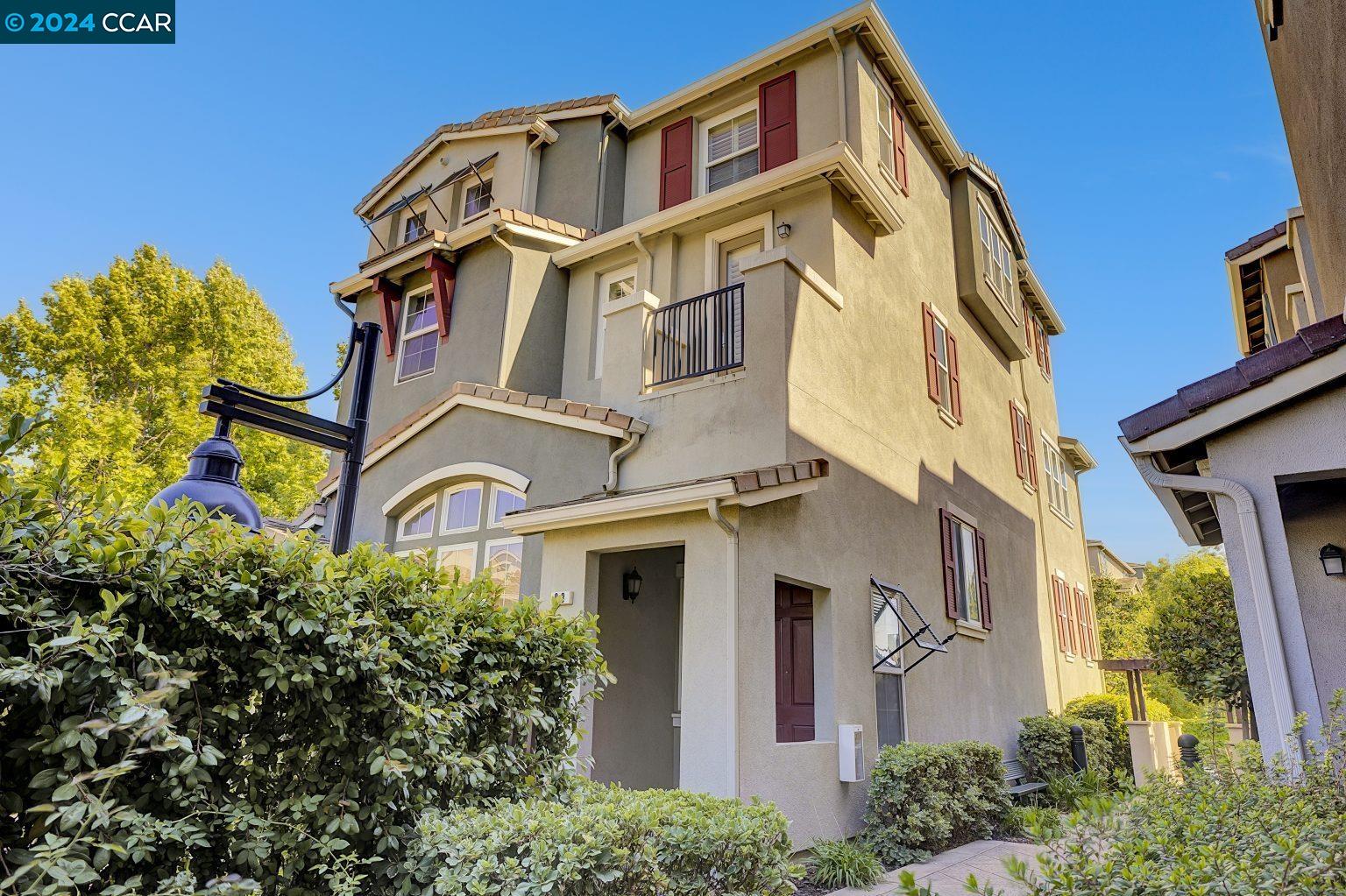 Detail Gallery Image 1 of 1 For 93 Bettencourt Way, Milpitas,  CA 95035 - 3 Beds | 2/1 Baths