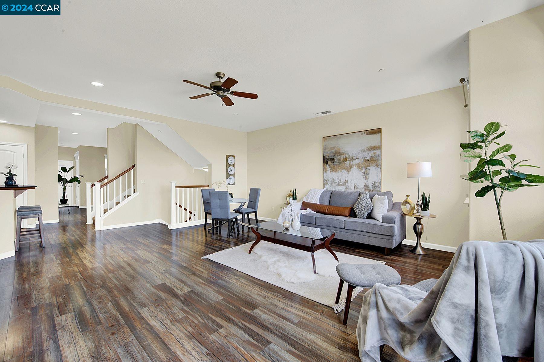 Photo #5: 41070093 Listing 